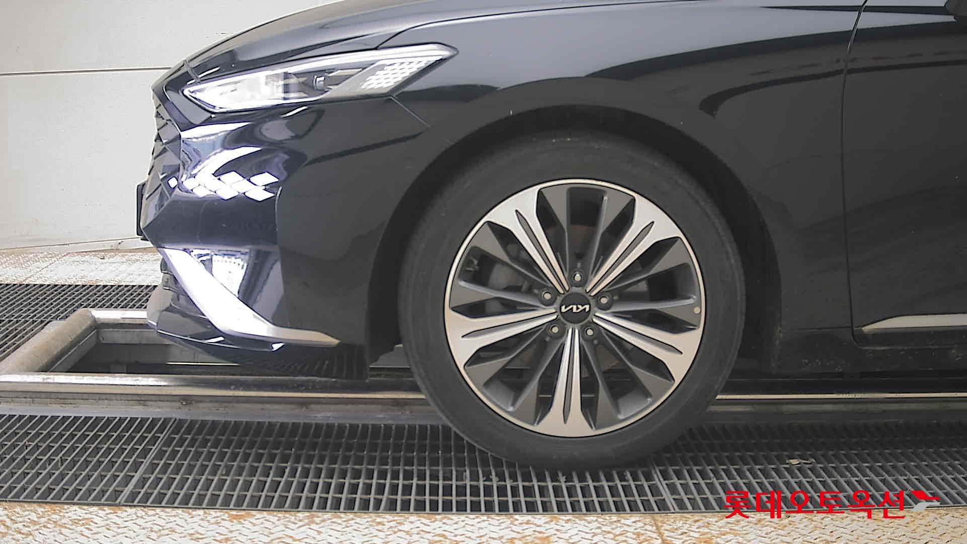 2023 - kia k8