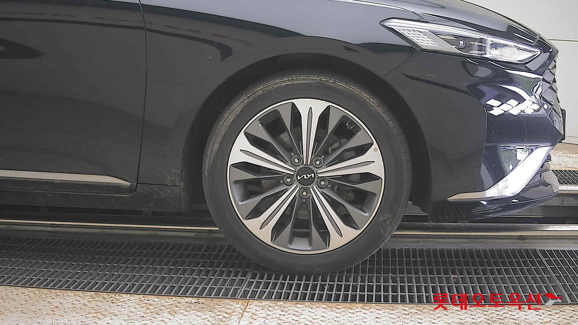 2023 - kia k8