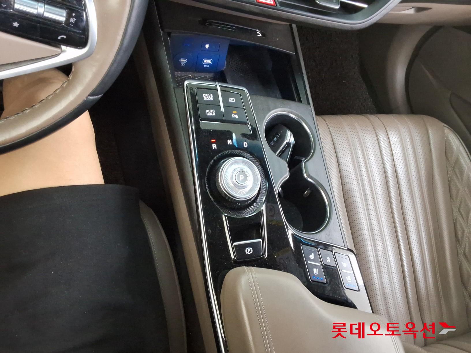 2023 - kia k8