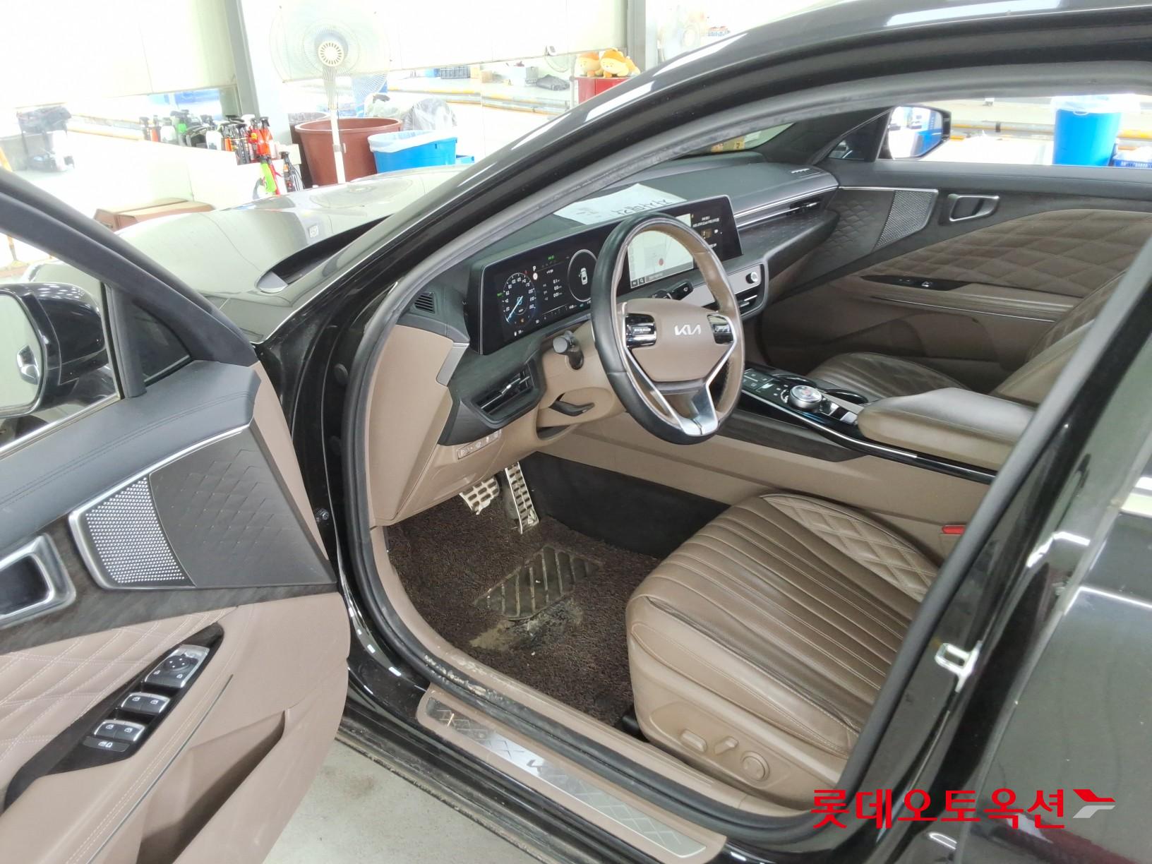 2023 - kia k8