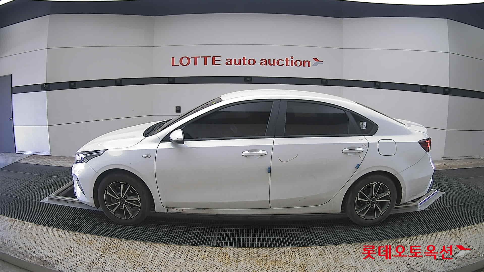 Kia K3 - 13