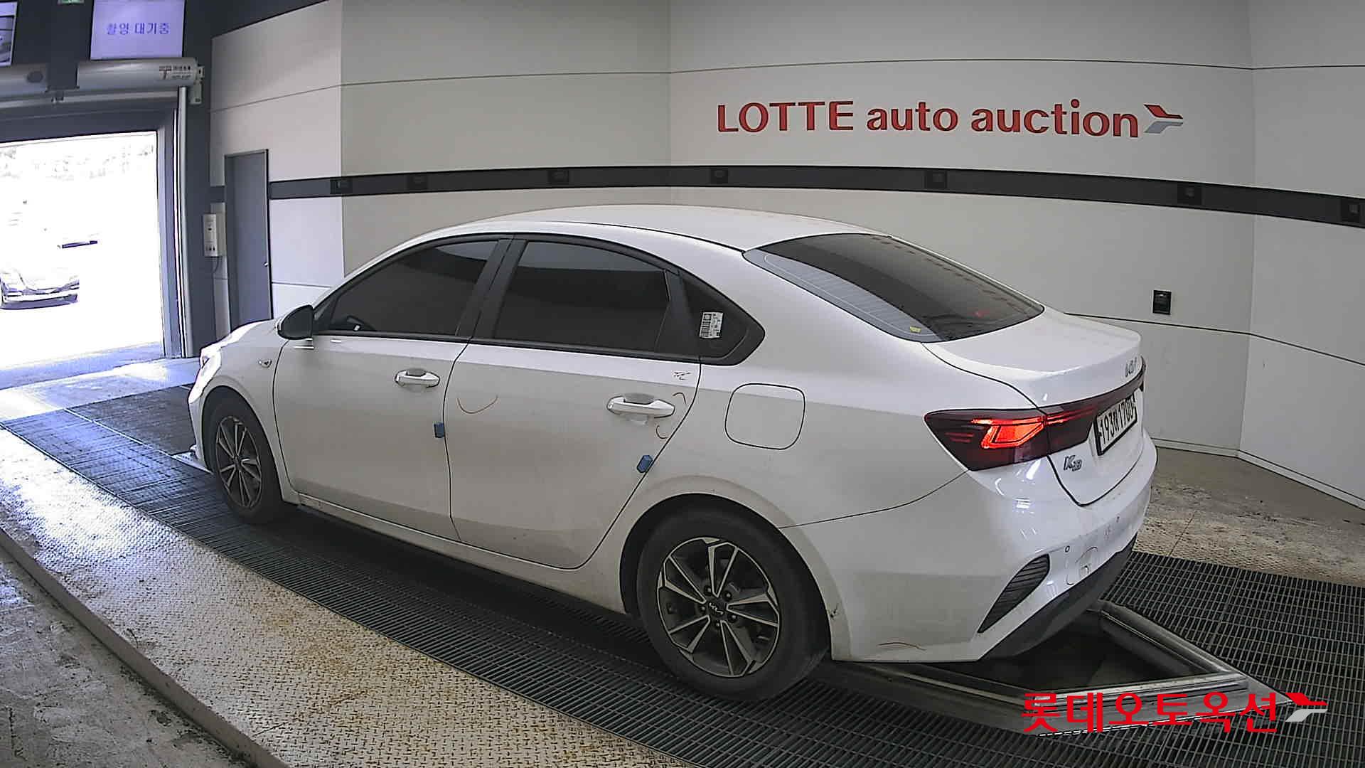 Kia K3 - 15
