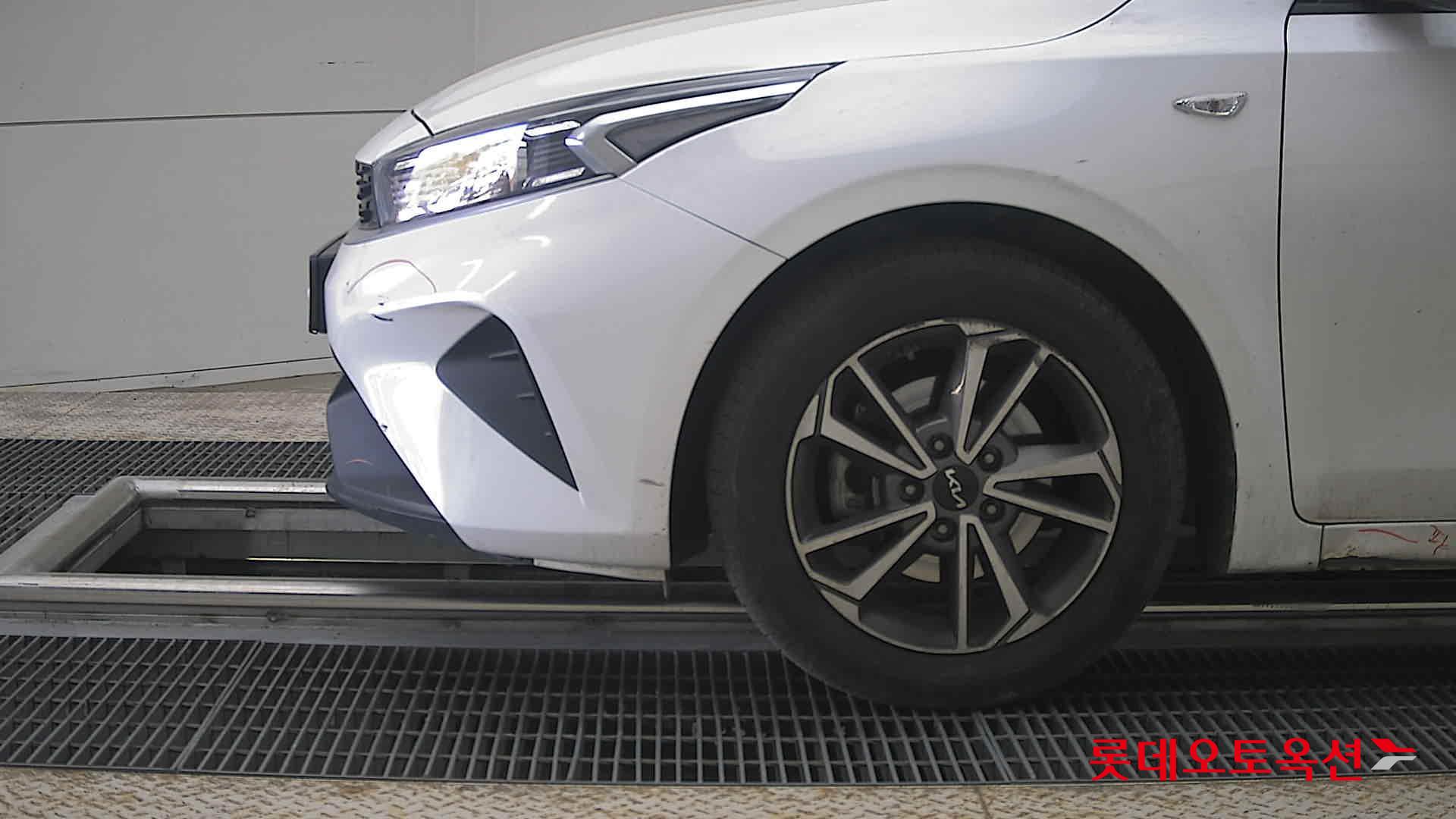 Kia K3 - 25