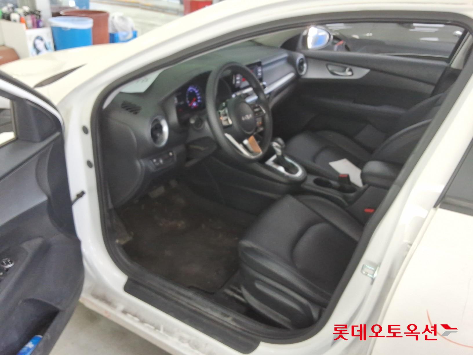 Kia K3 - 35