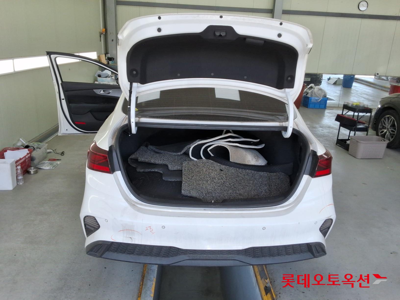 Kia K3 - 9