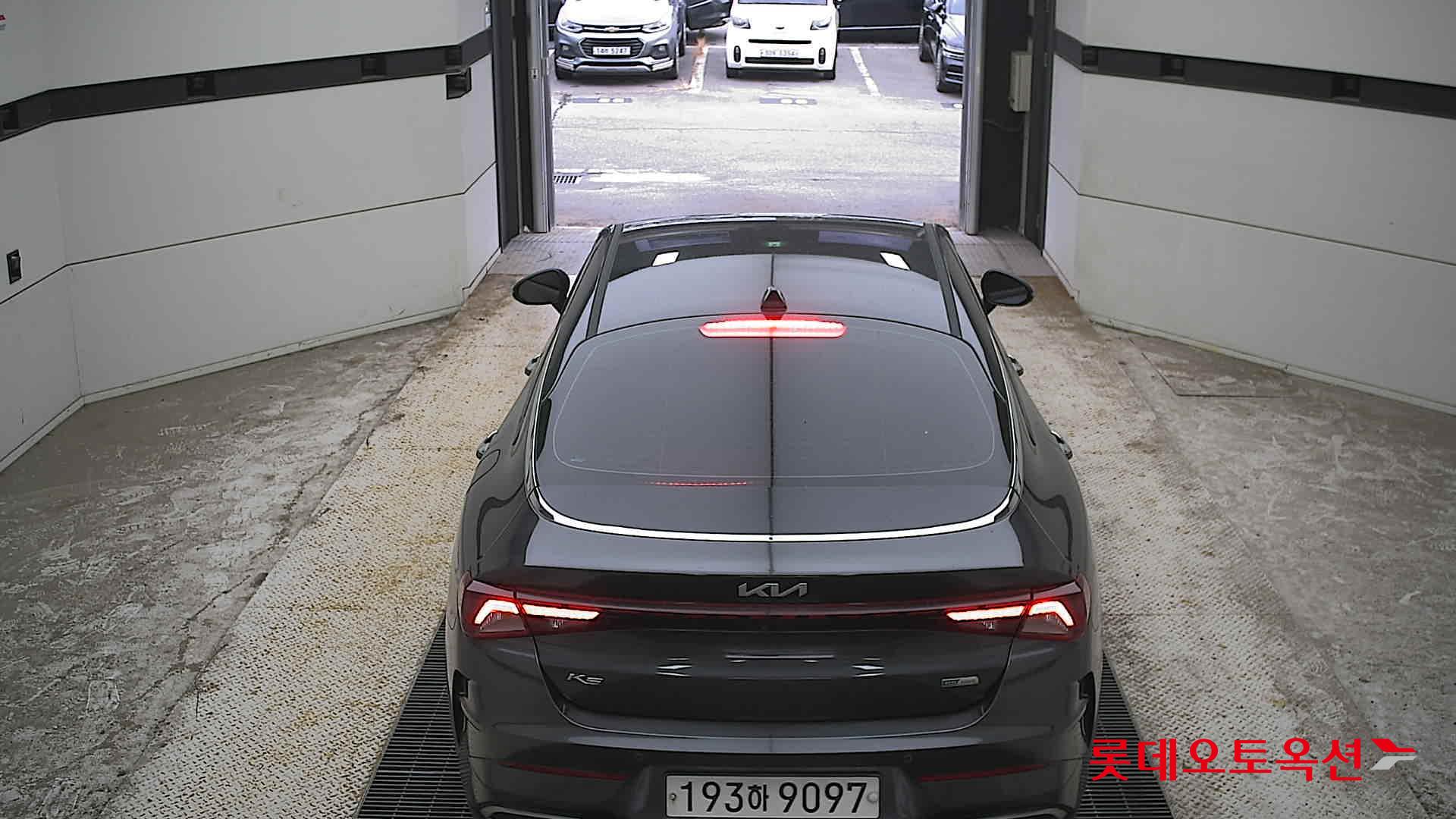2022 - kia k5