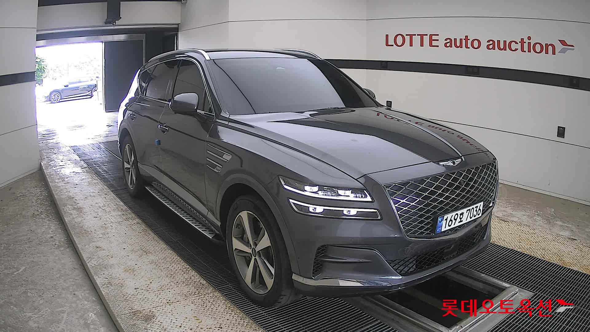 2022 - genesis gv80