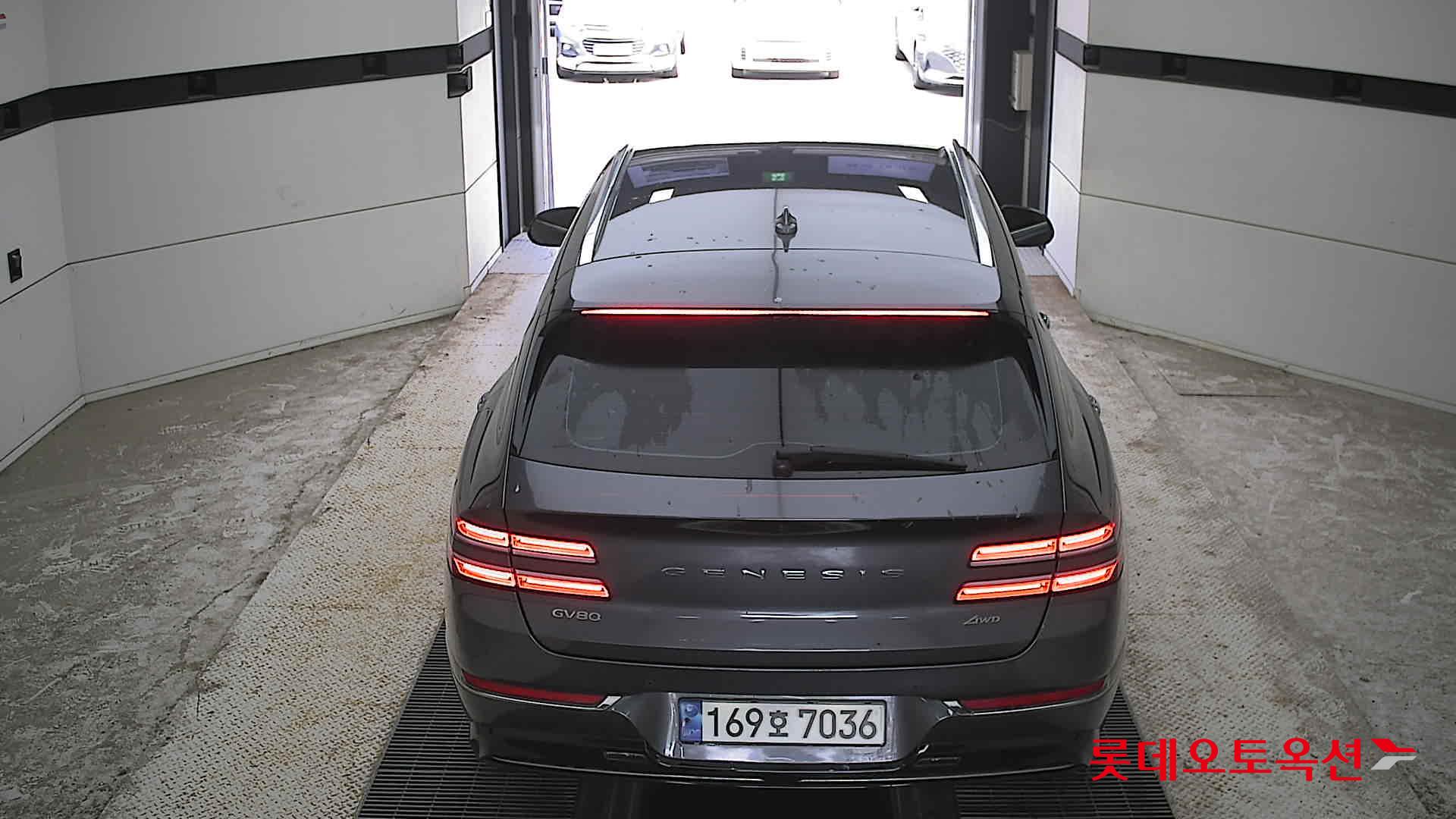 2022 - genesis gv80