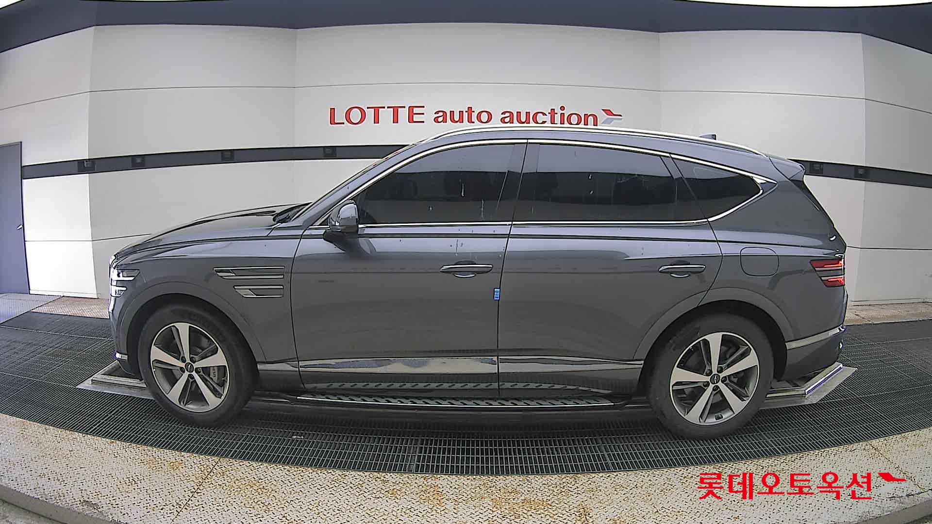 2022 - genesis gv80
