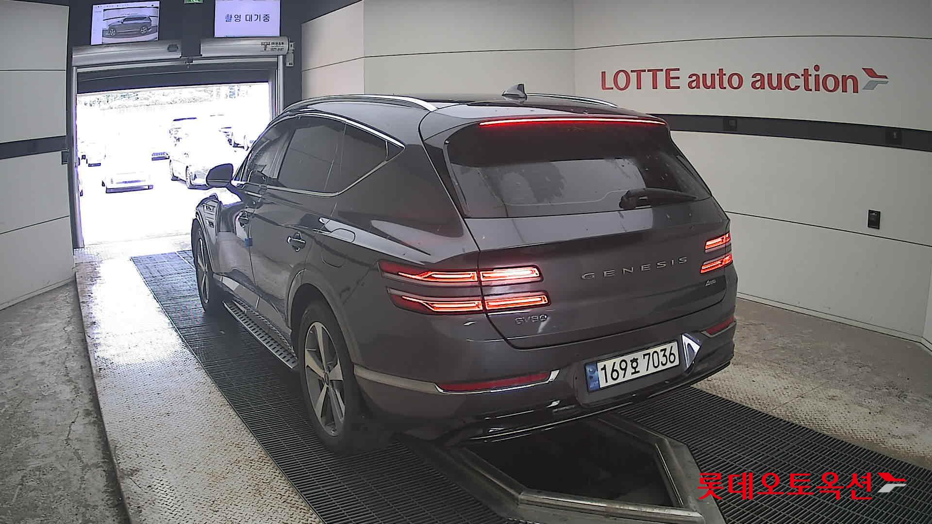 2022 - genesis gv80