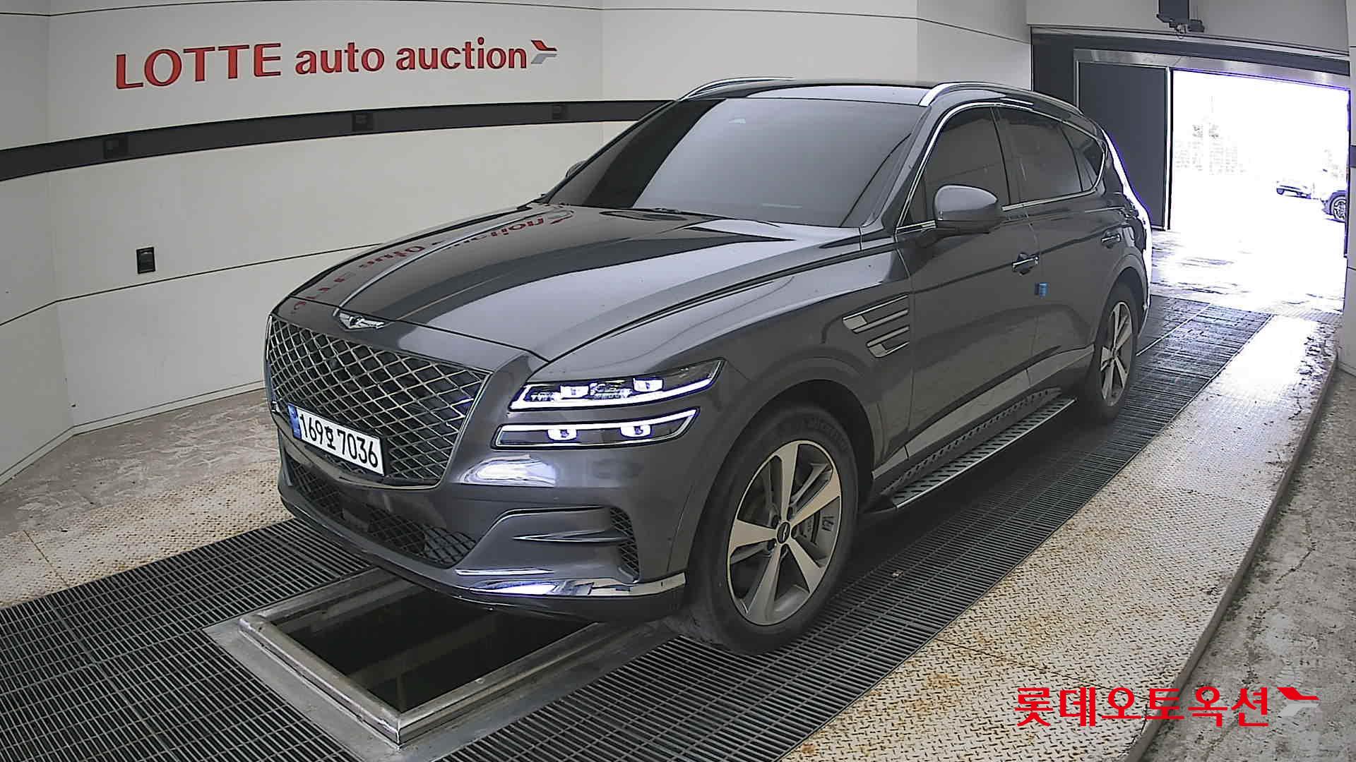 2022 - genesis gv80