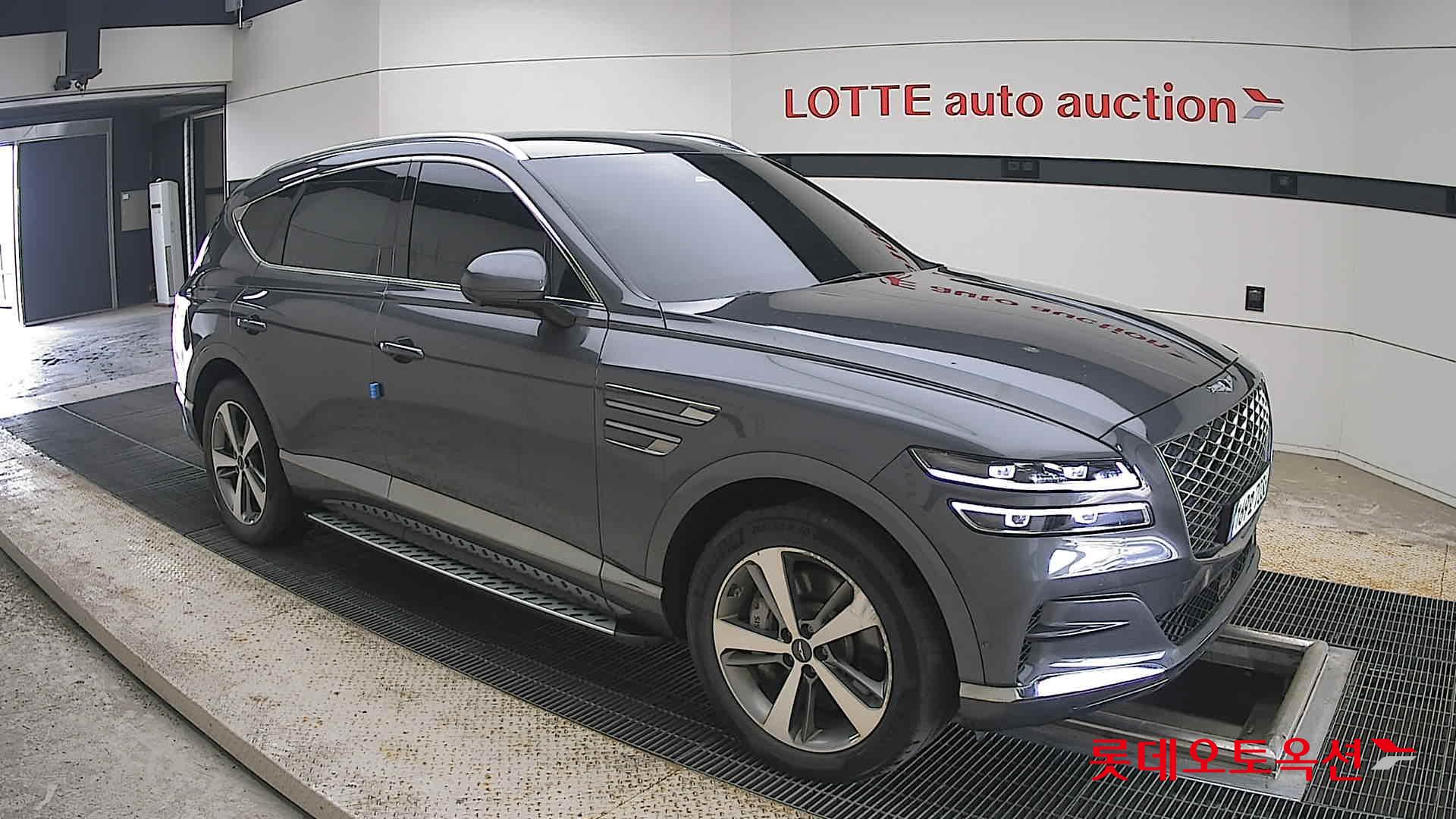 2022 - genesis gv80