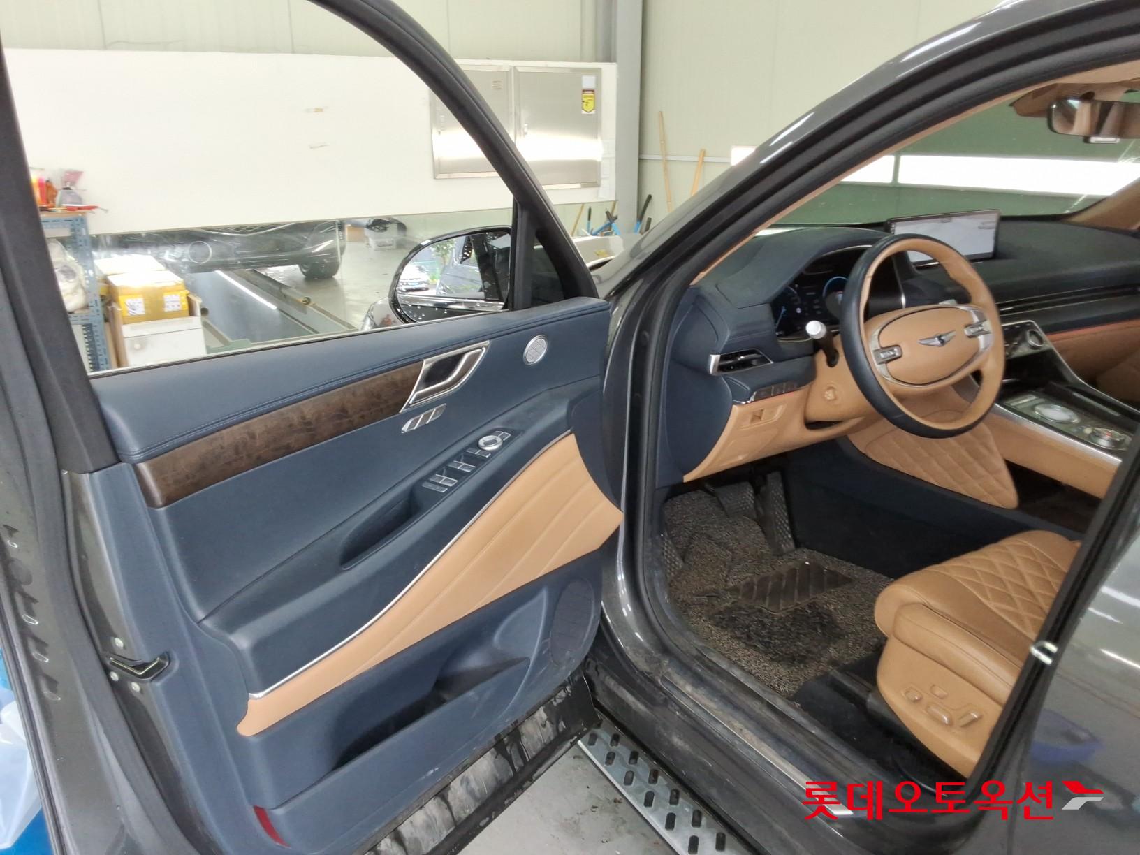 2022 - genesis gv80