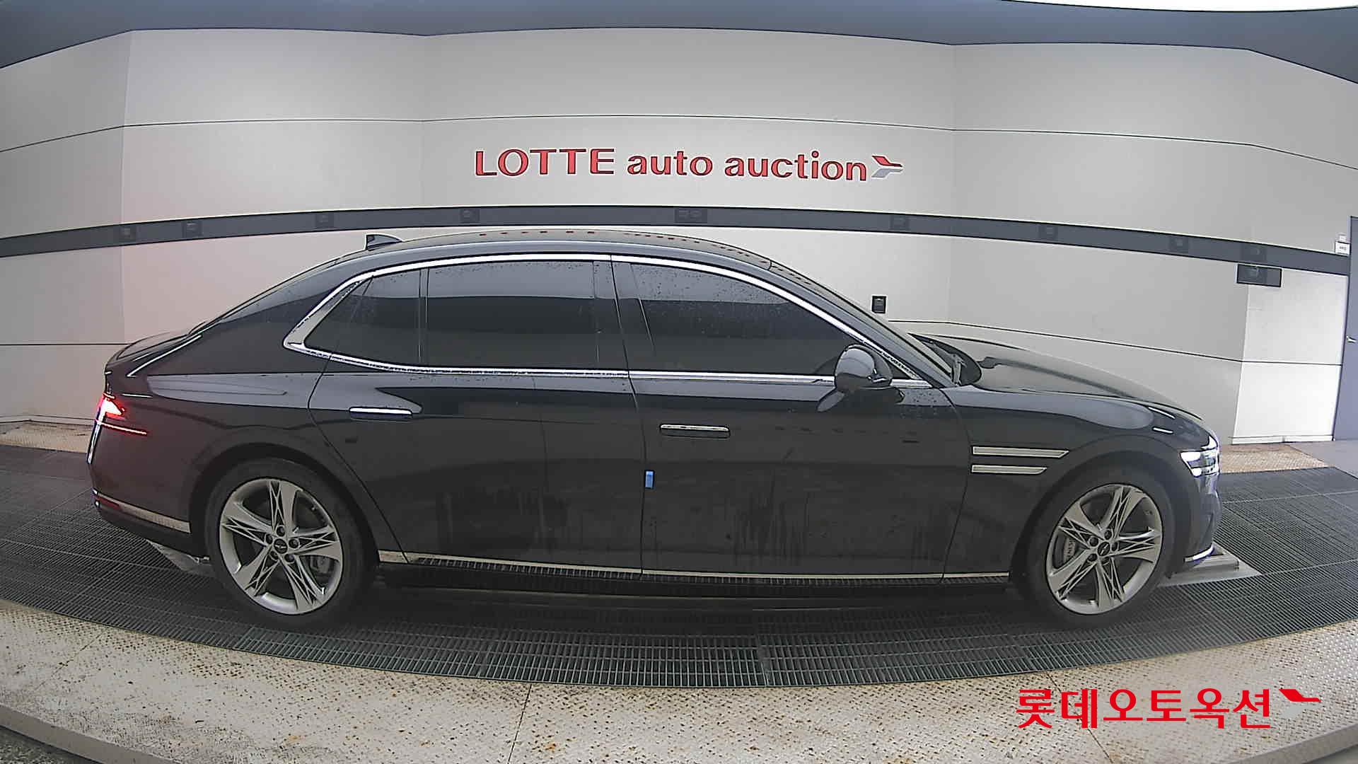 2022 - genesis g90