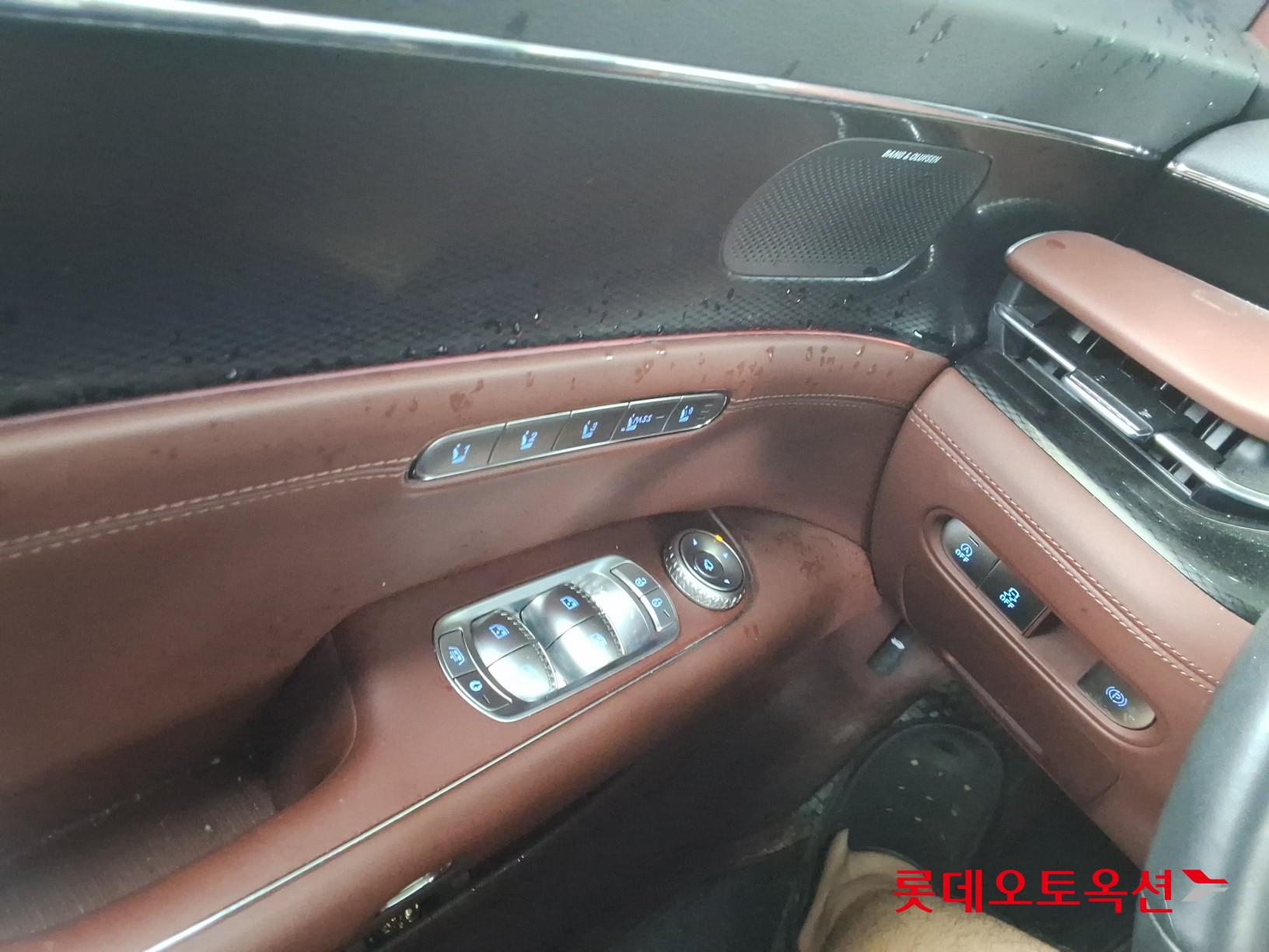 2022 - genesis g90