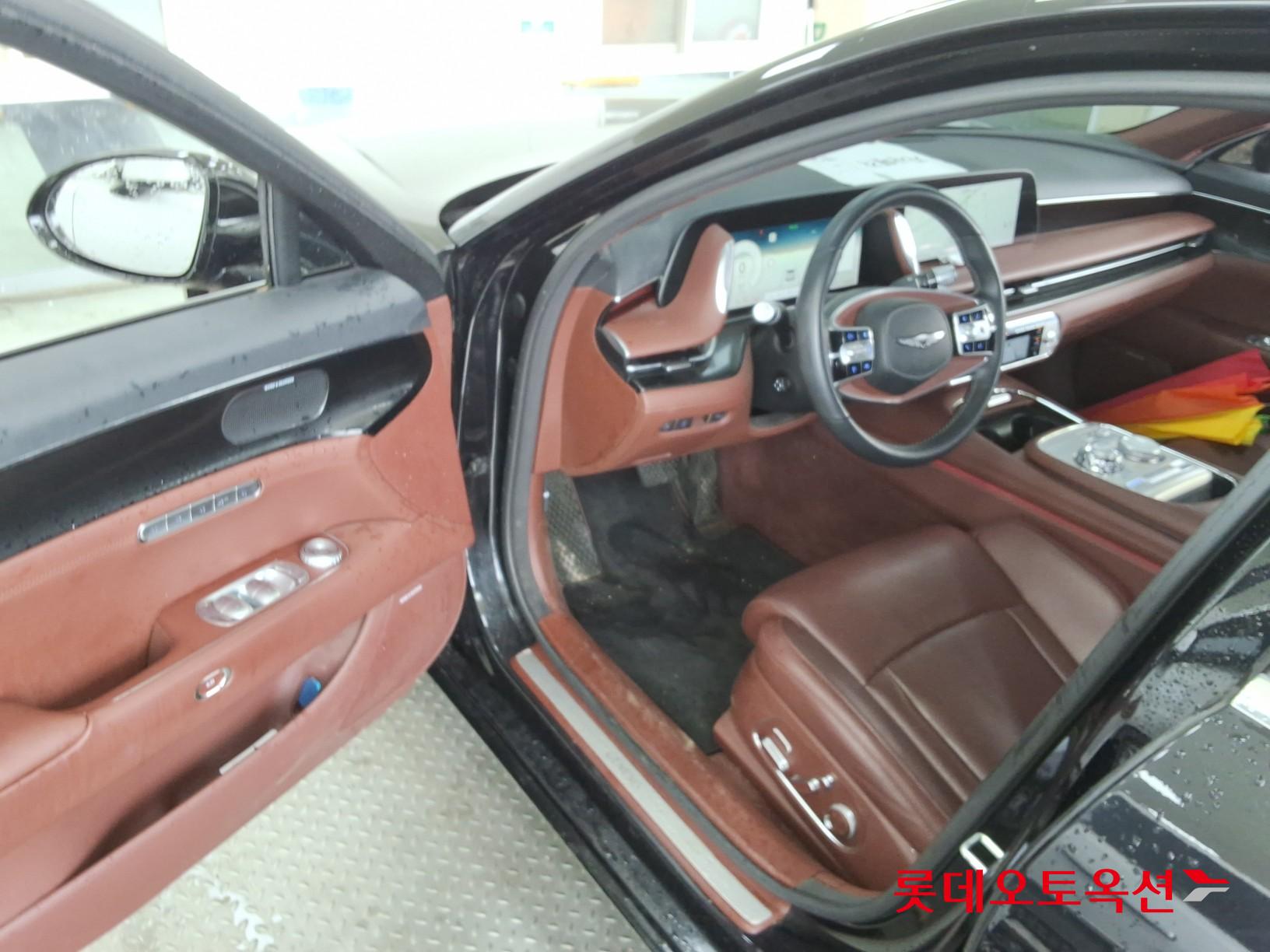 2022 - genesis g90