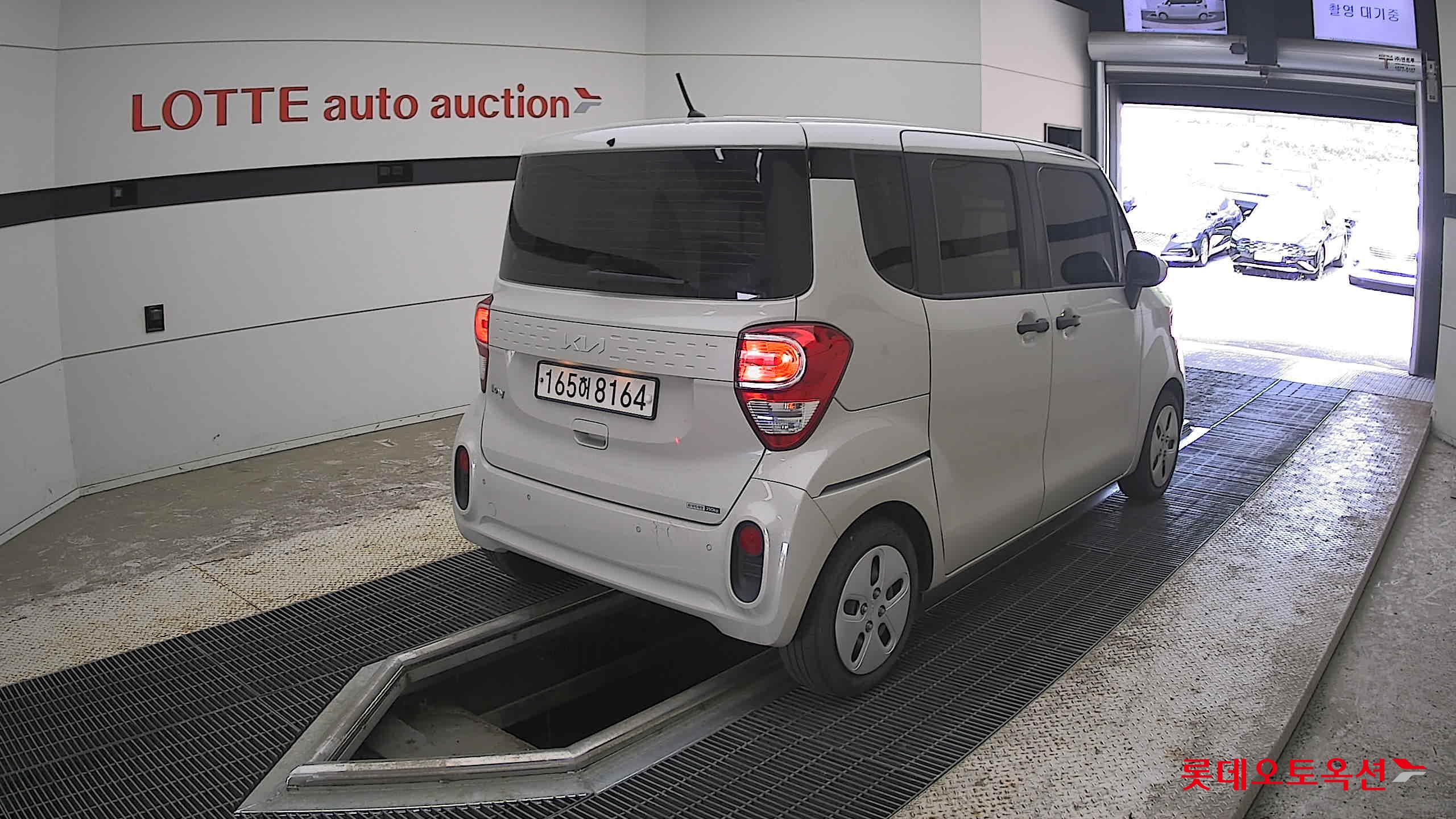 2022 - kia ray