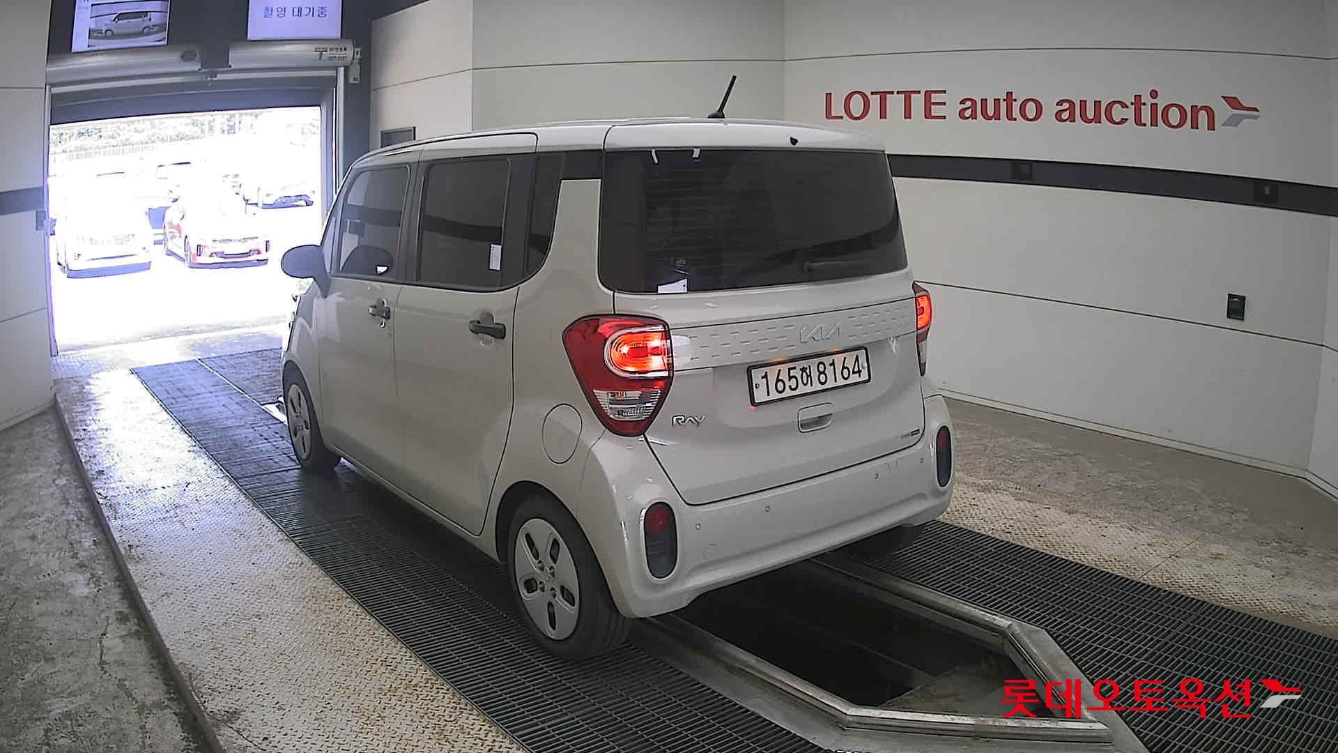 2022 - kia ray