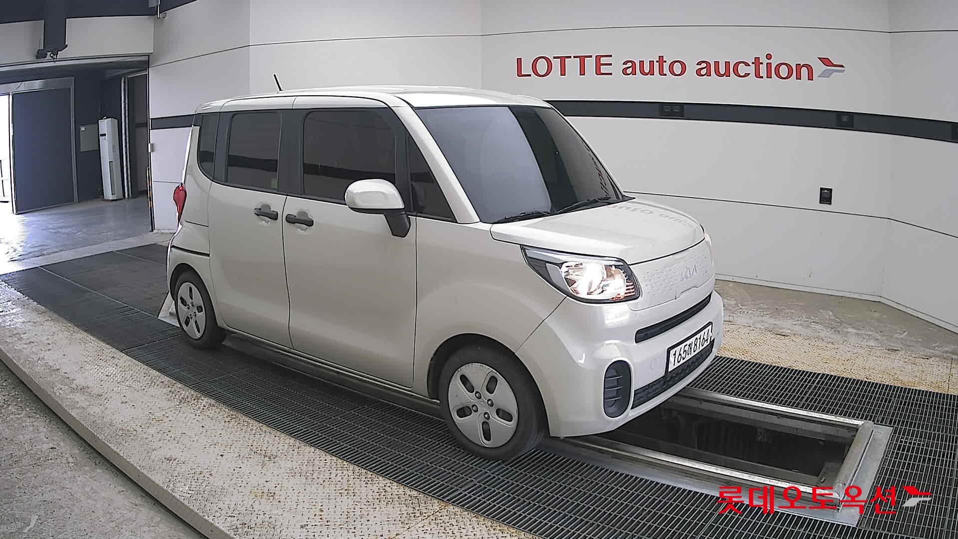 2022 - kia ray