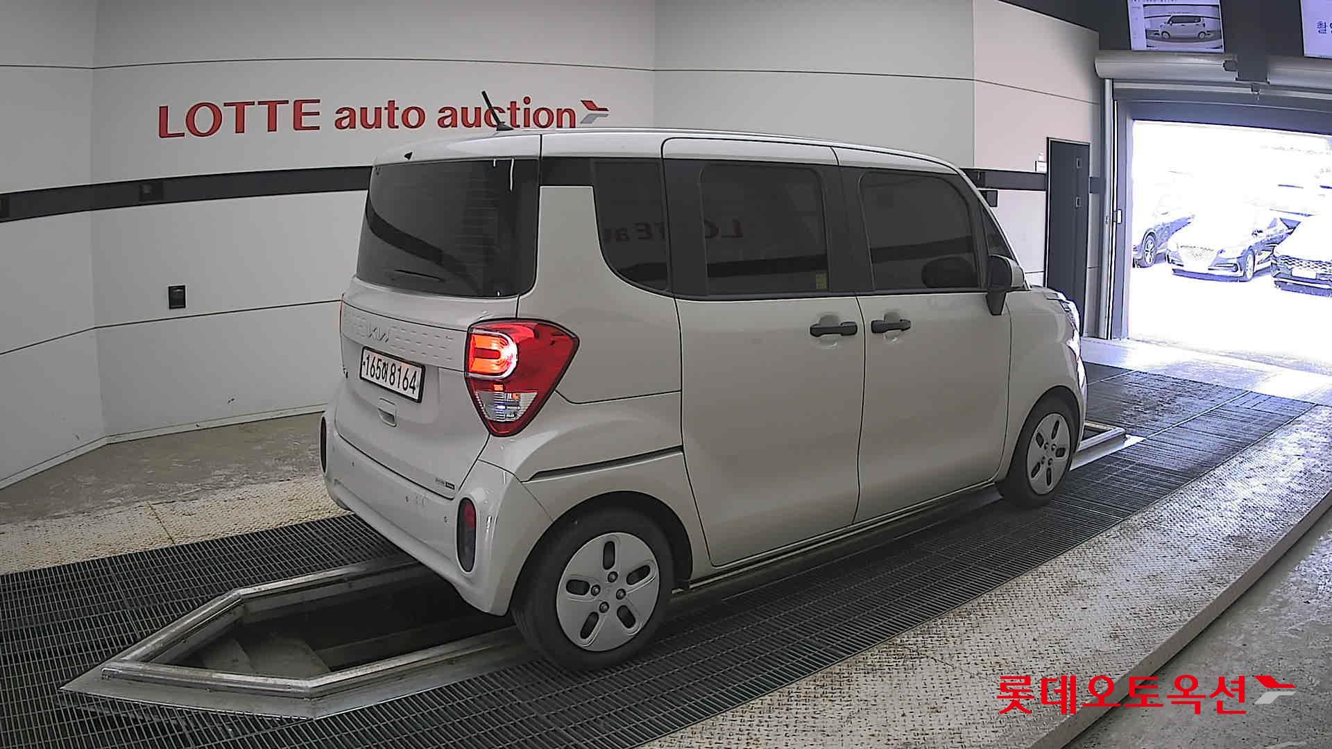 2022 - kia ray