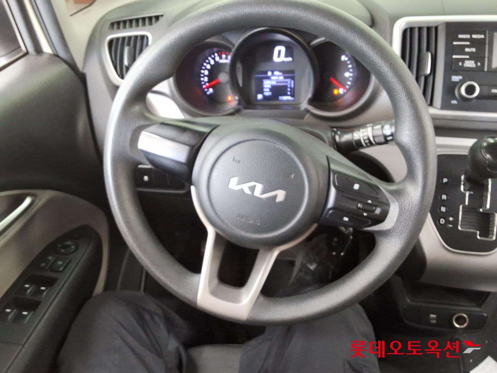 2022 - kia ray