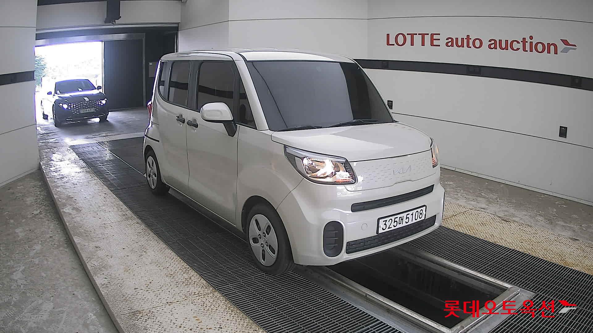 2022 - kia ray