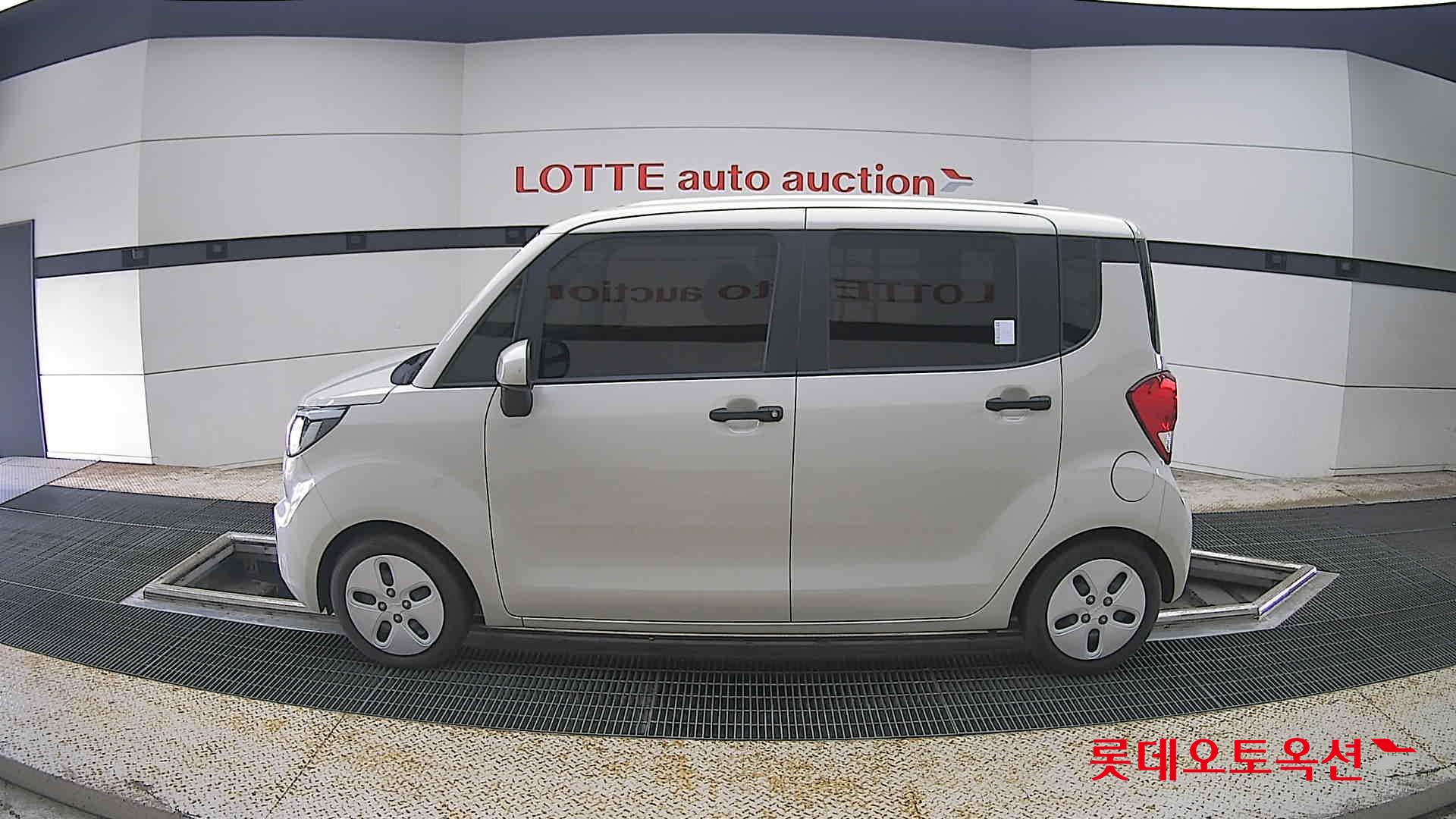 2022 - kia ray