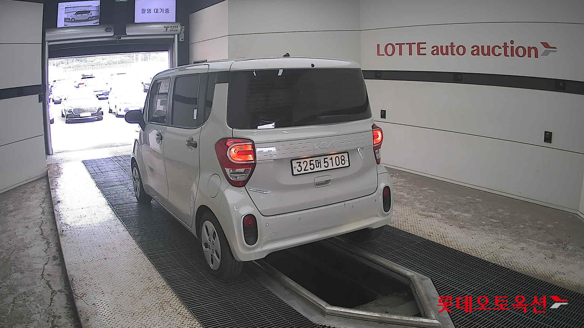 2022 - kia ray