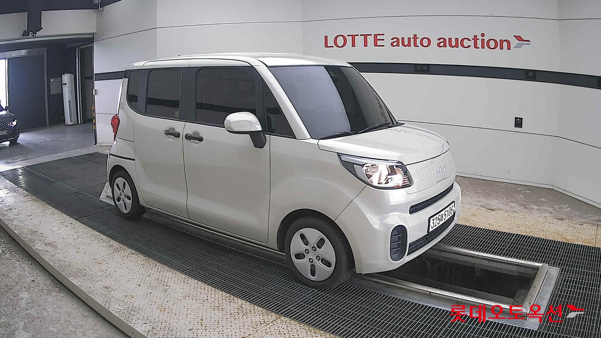 2022 - kia ray