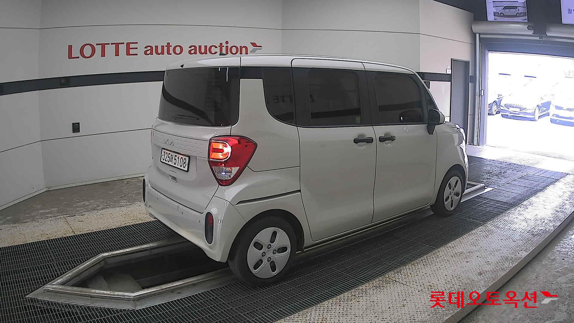 2022 - kia ray