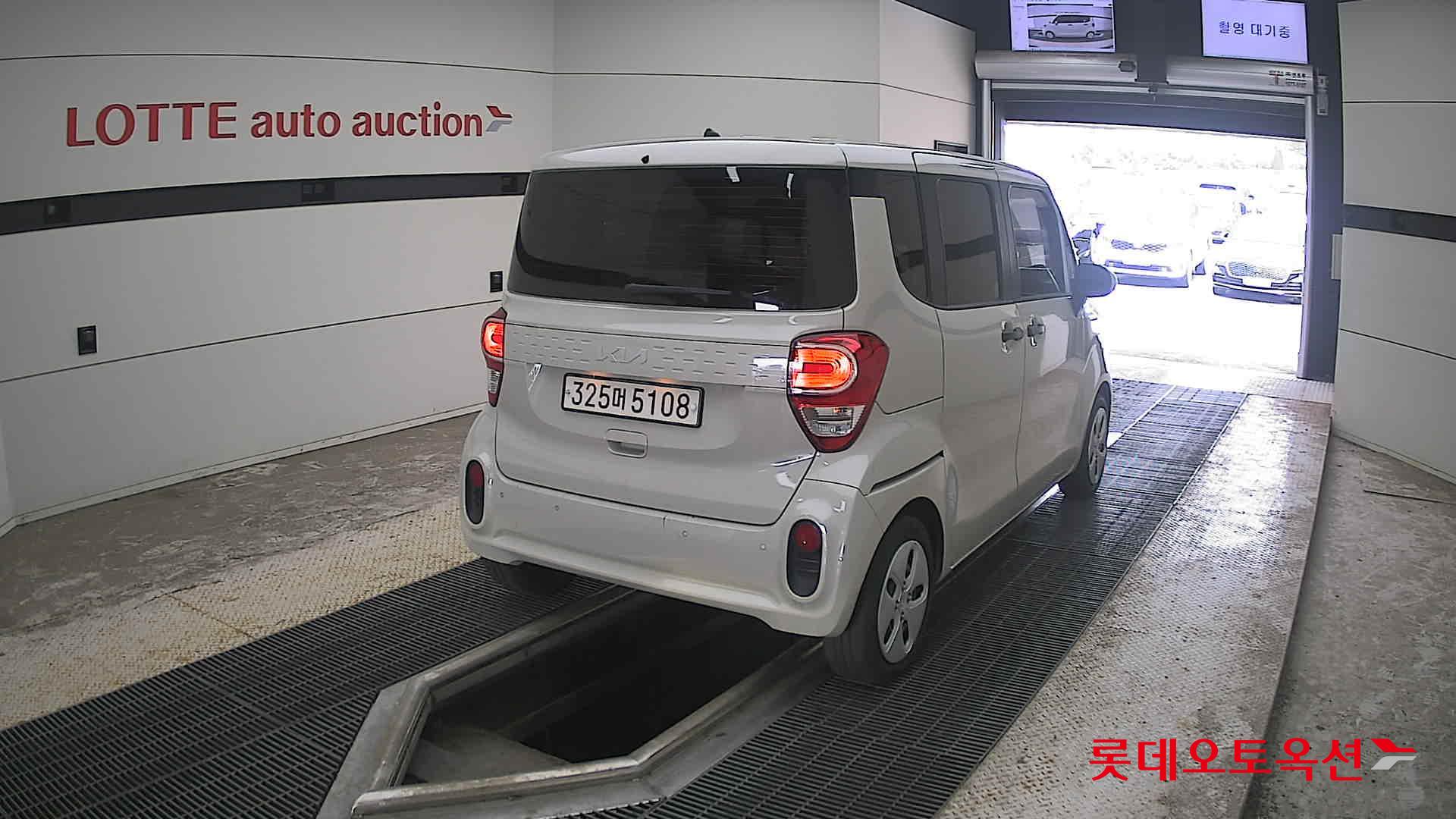 2022 - kia ray