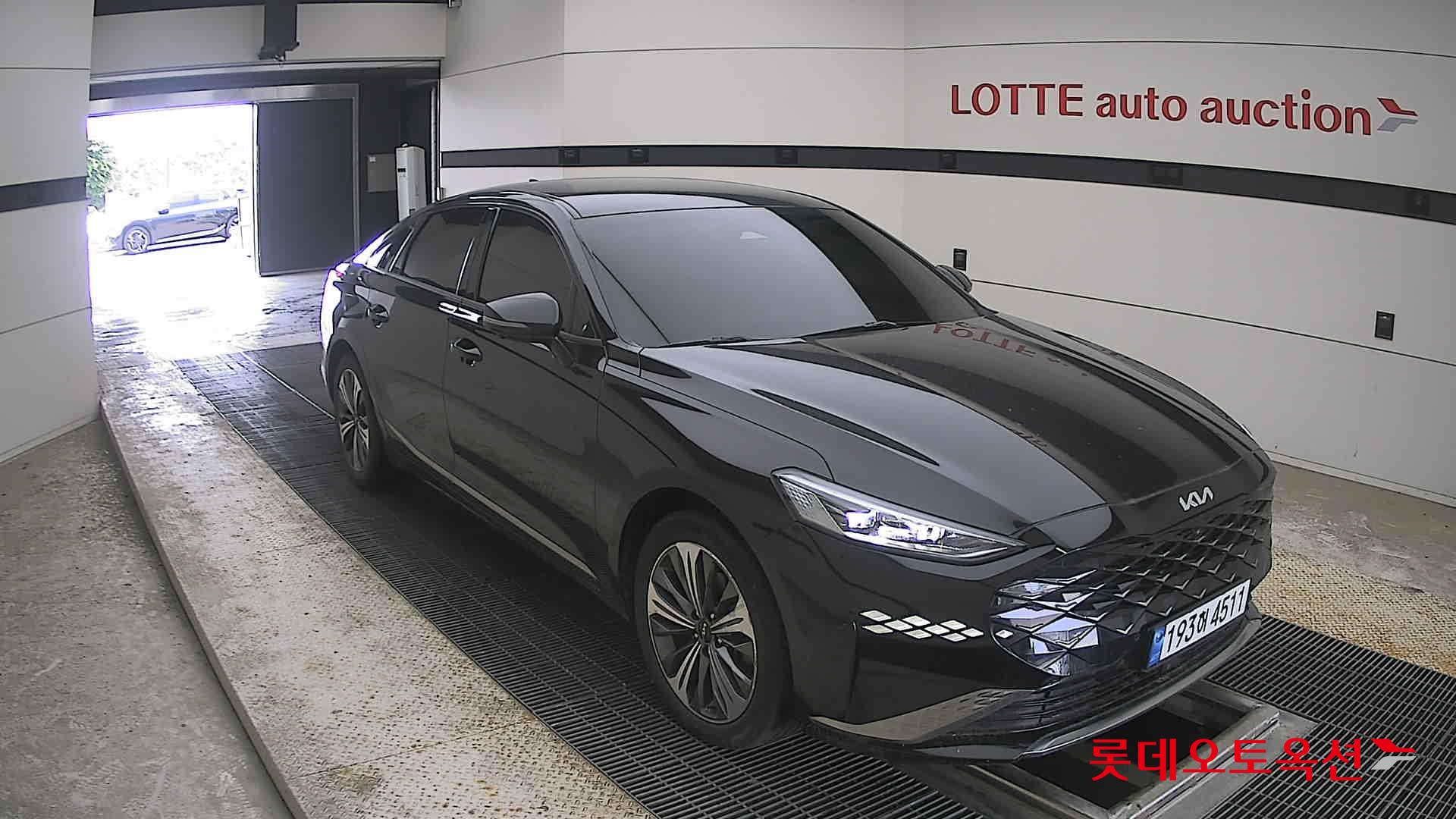 2023 - kia k8