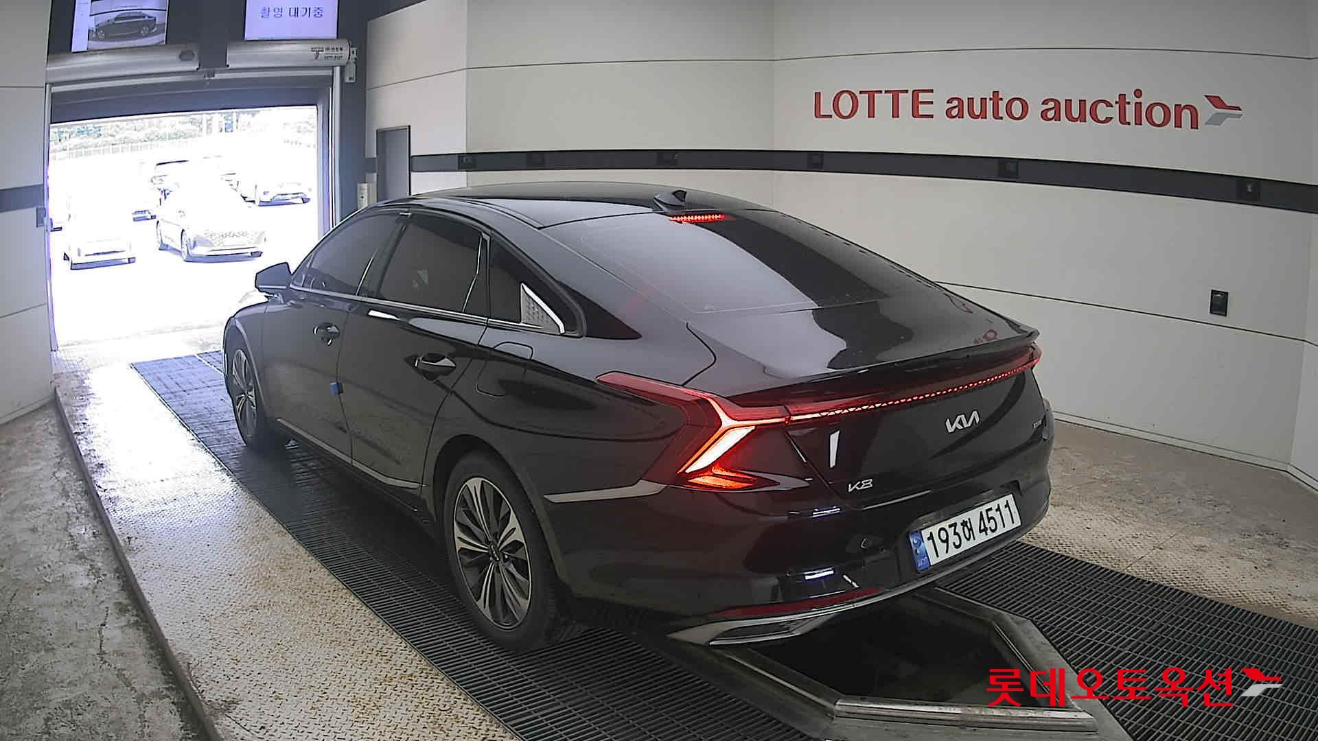2023 - kia k8