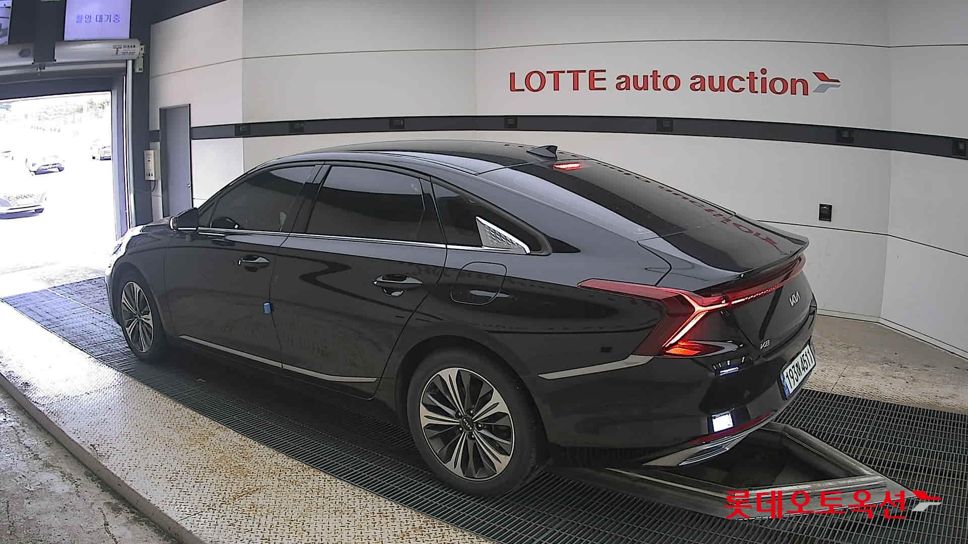 2023 - kia k8
