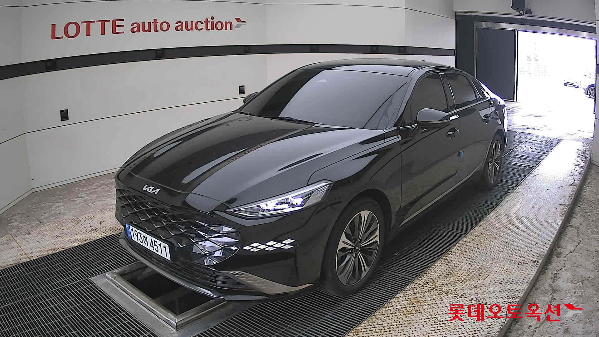2023 - kia k8