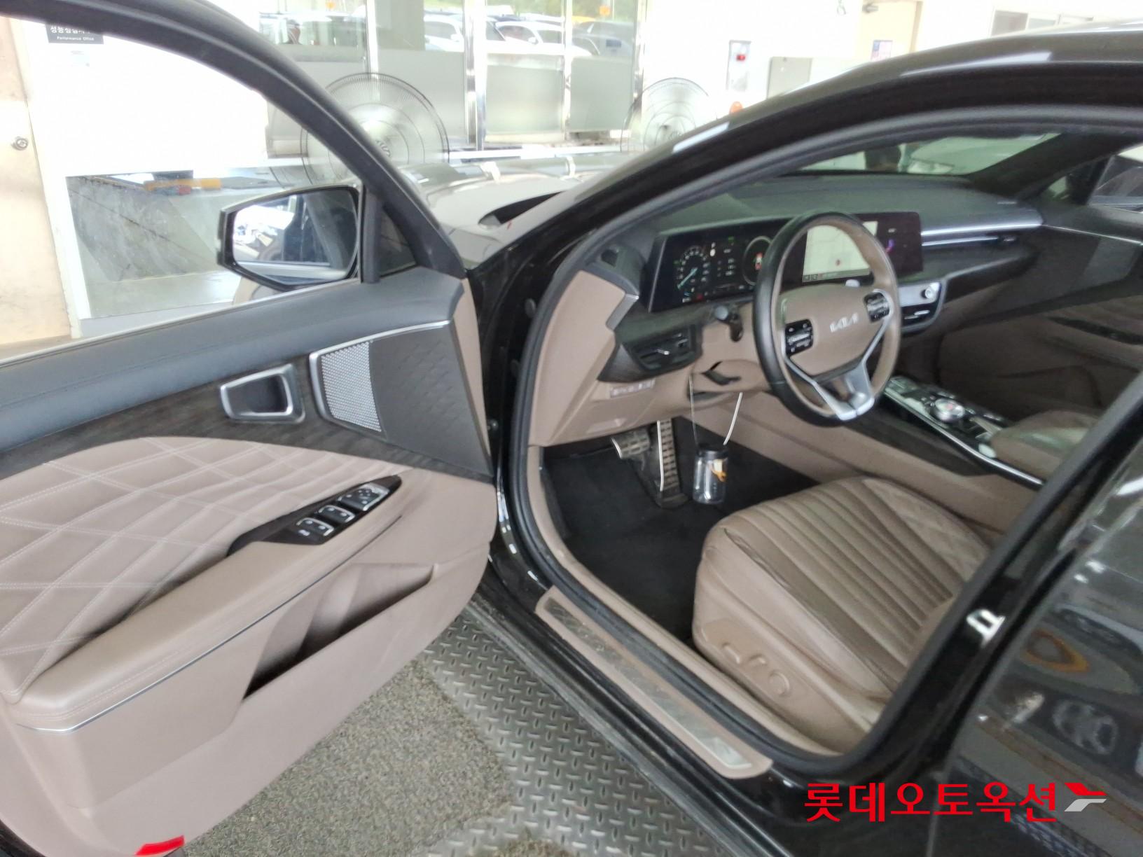 2023 - kia k8