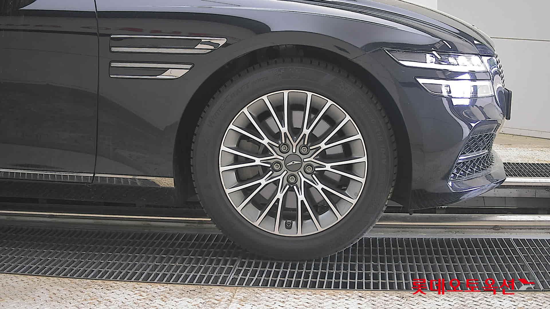 Genesis G80 - 27