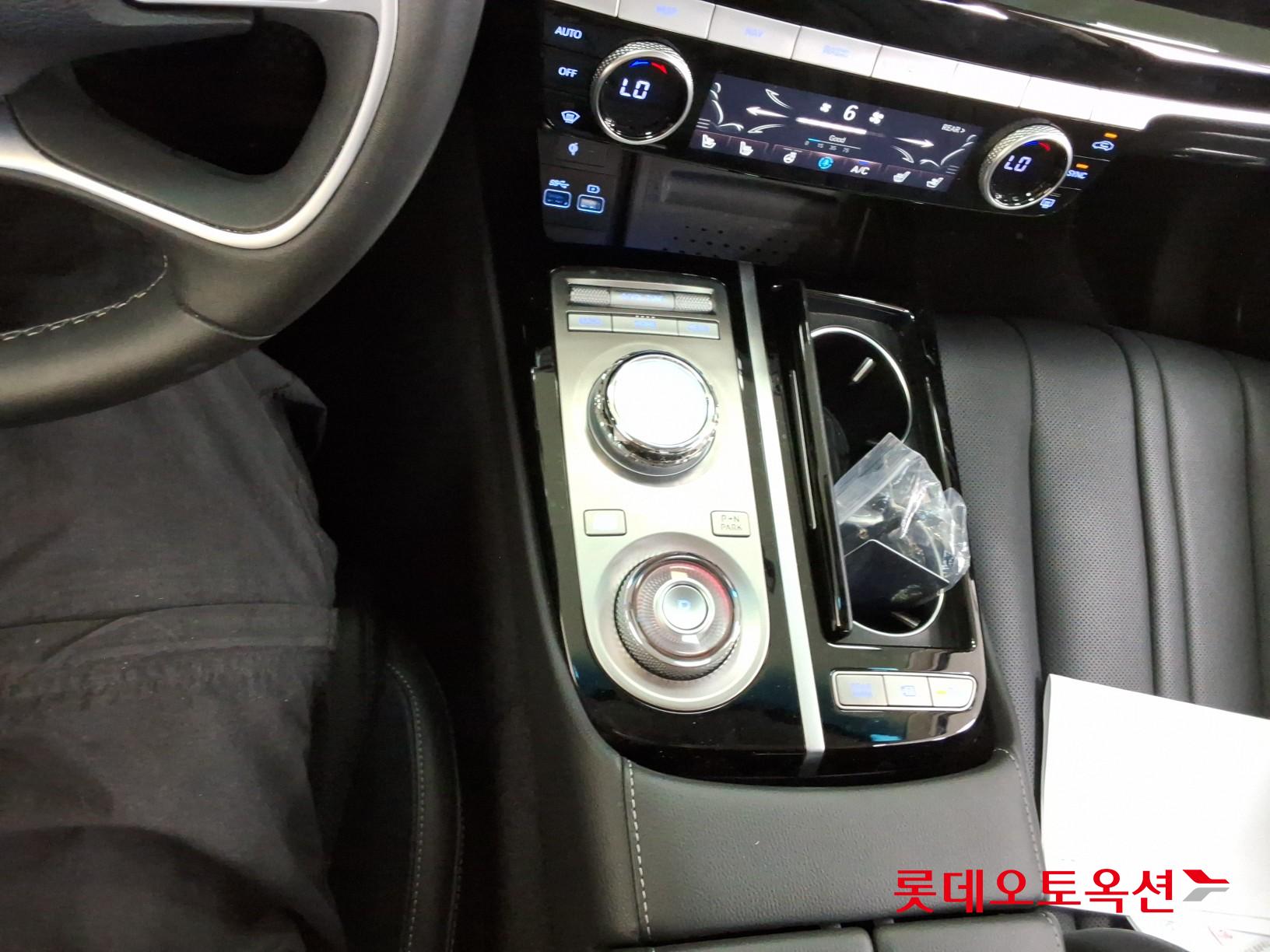 Genesis G80 - 32