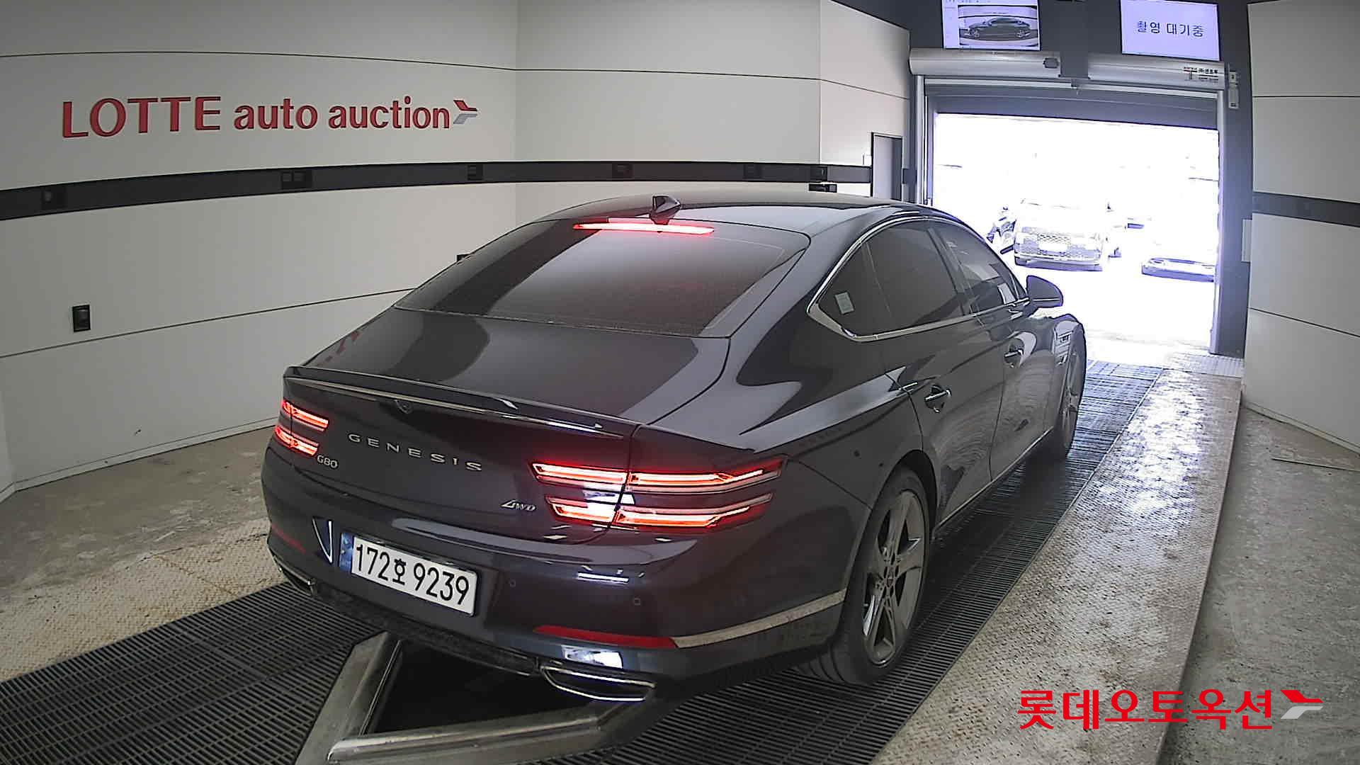 Genesis G80 - 18