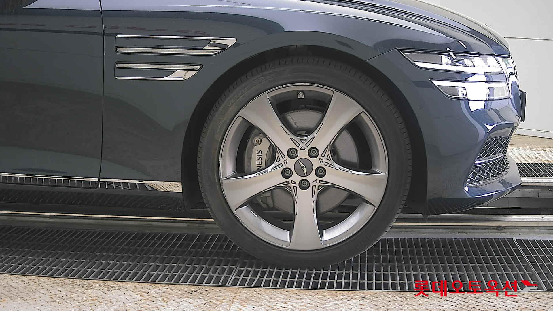 Genesis G80 - 27