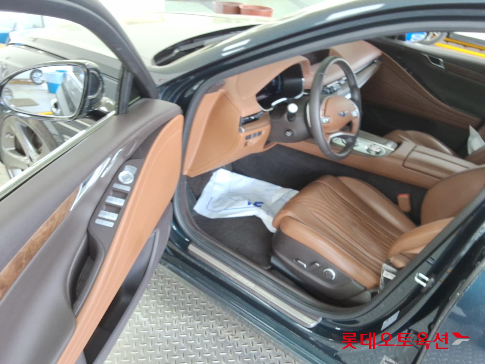 Genesis G80 - 36