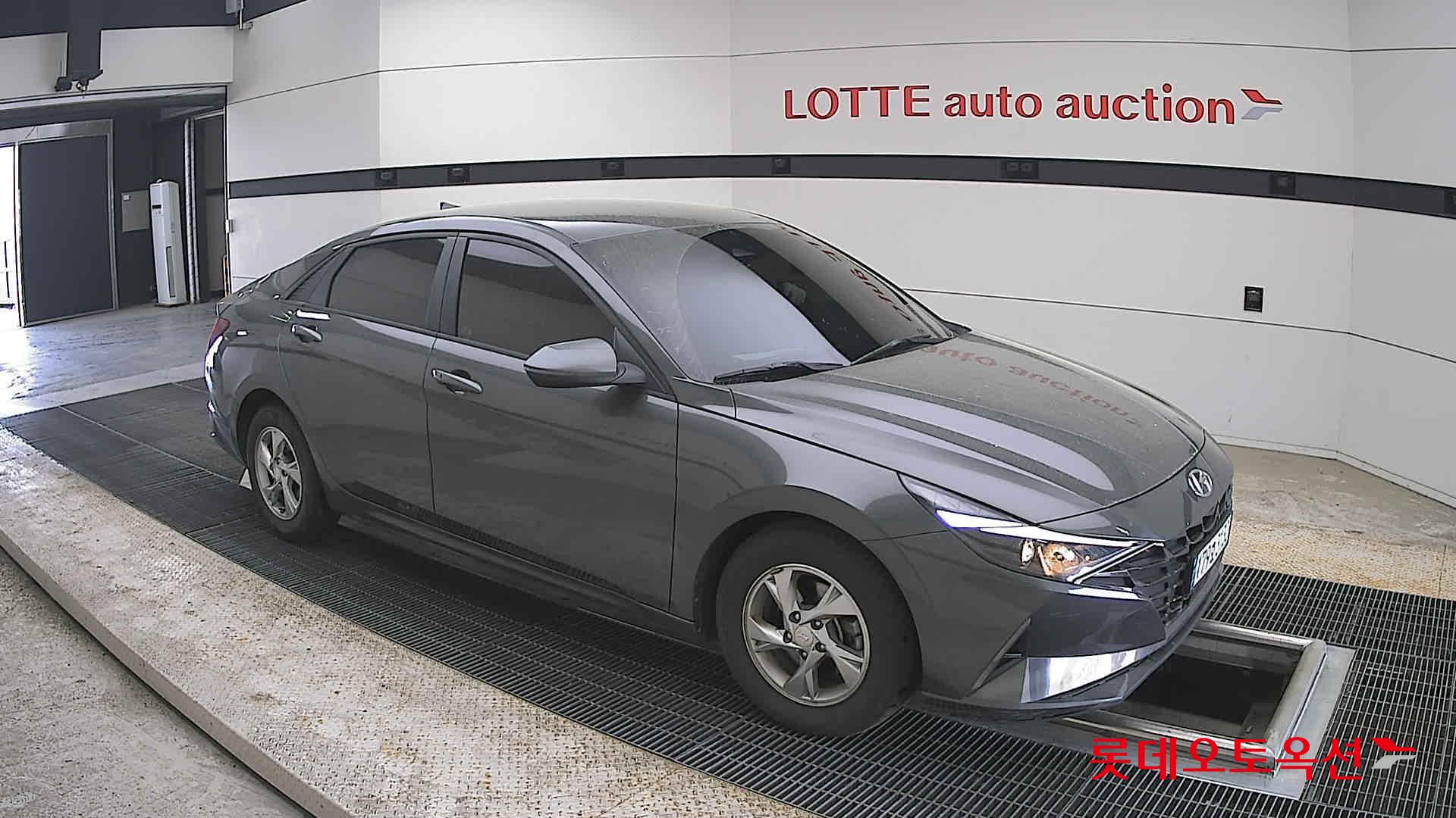 Hyundai Elantra 2022 - Image 23