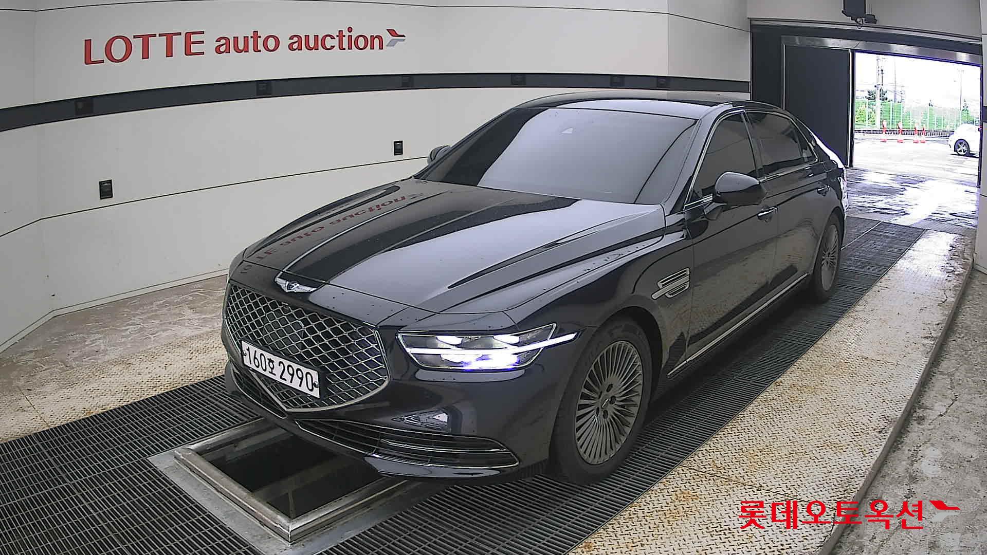 2021 - genesis g90