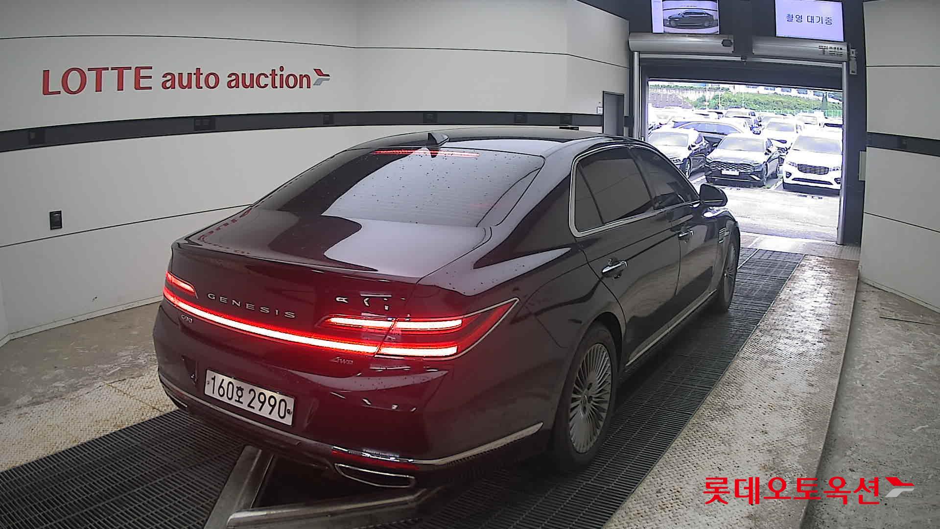2021 - genesis g90