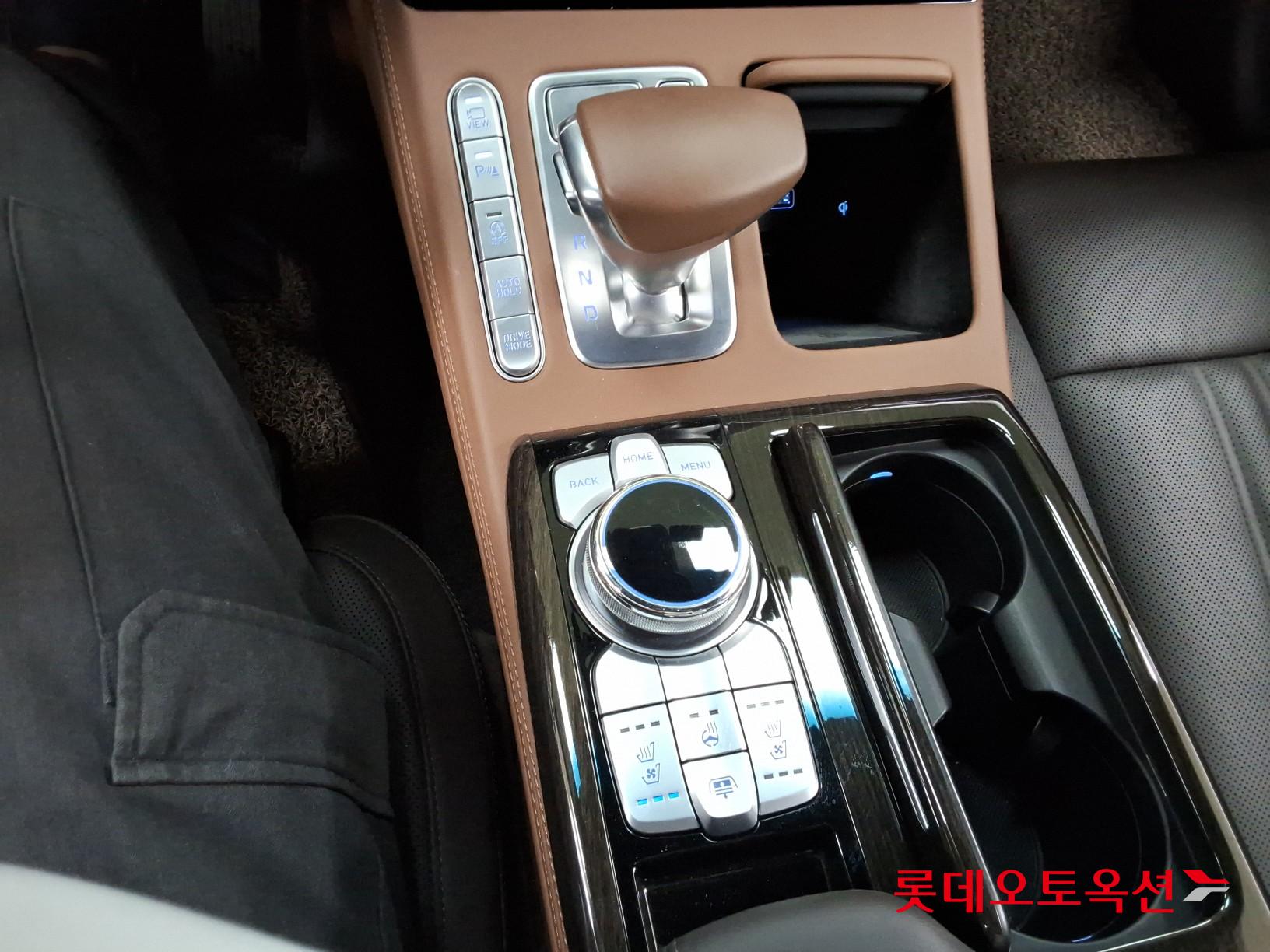 2021 - genesis g90