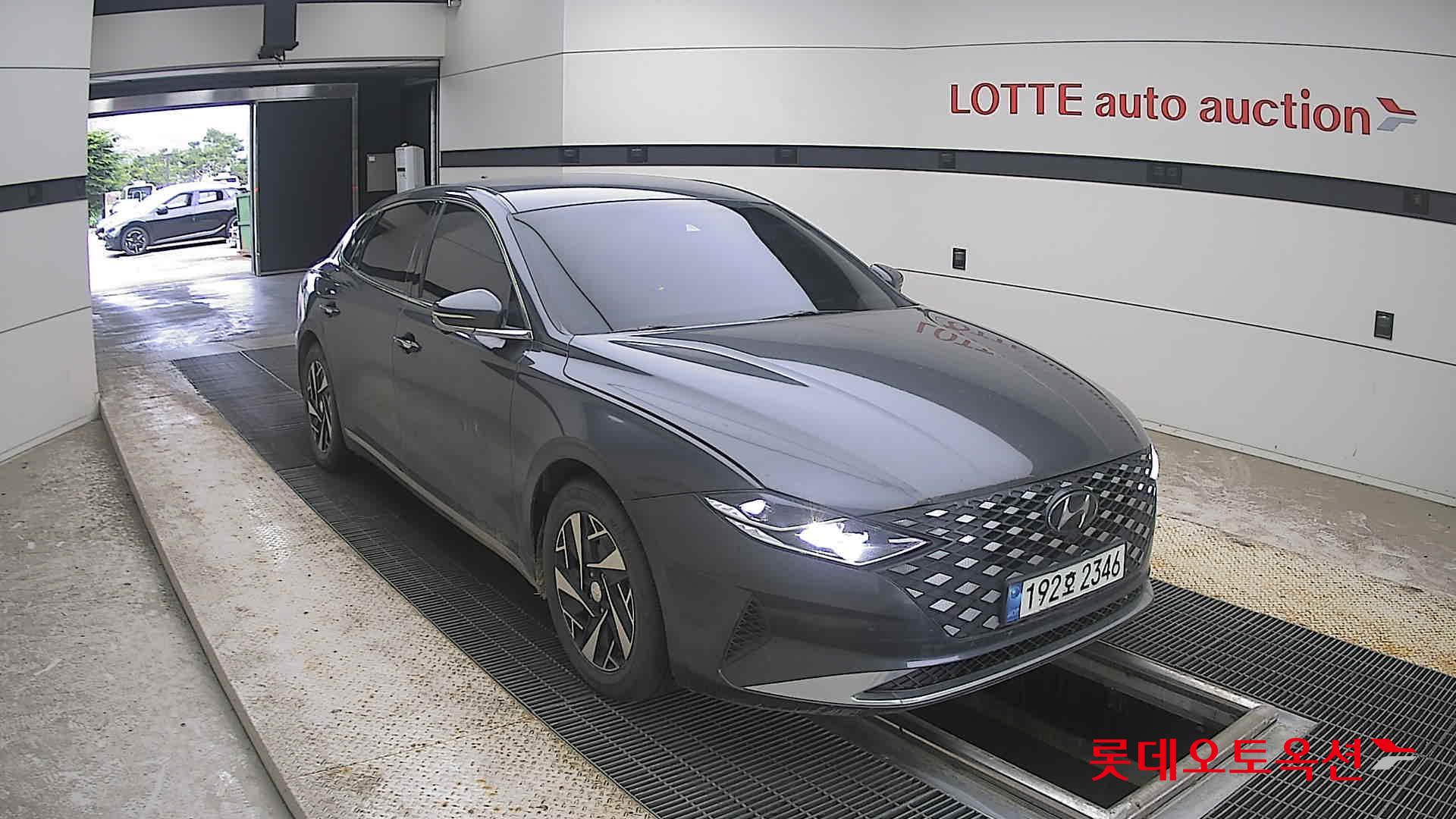 2022 - hyundai grandeur