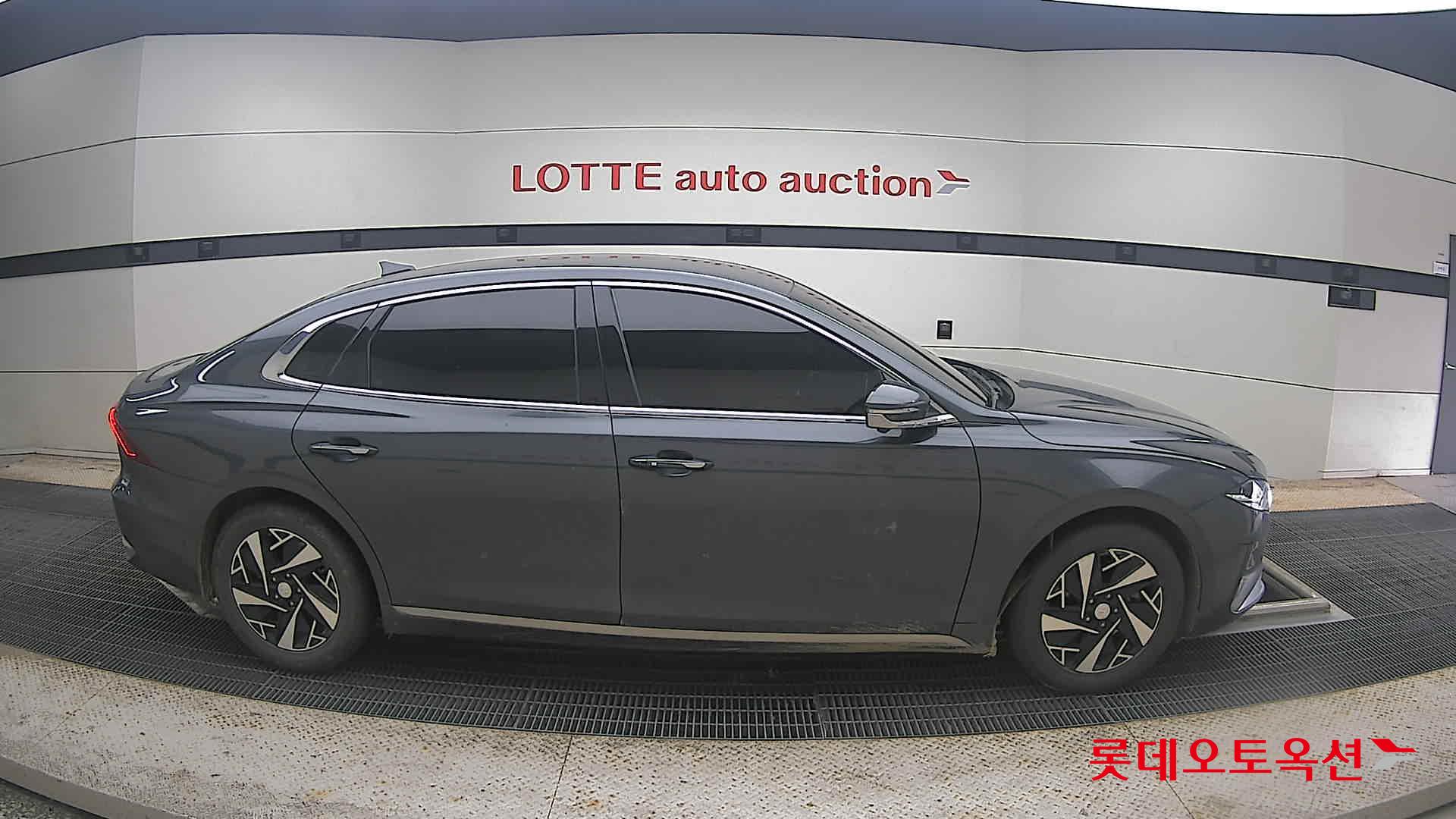 2022 - hyundai grandeur