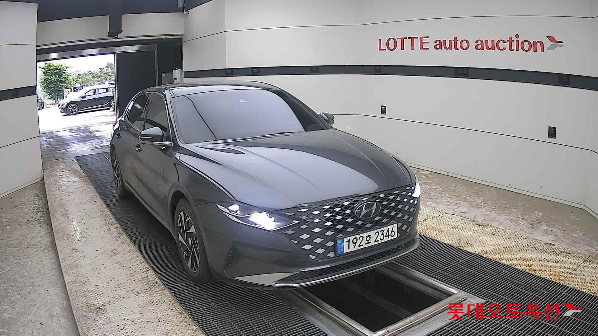 2022 - hyundai grandeur