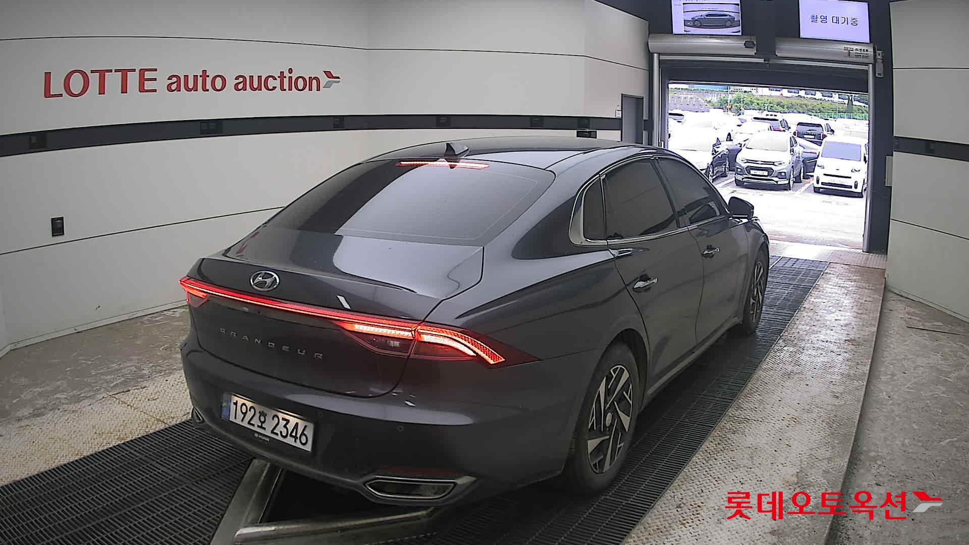 2022 - hyundai grandeur