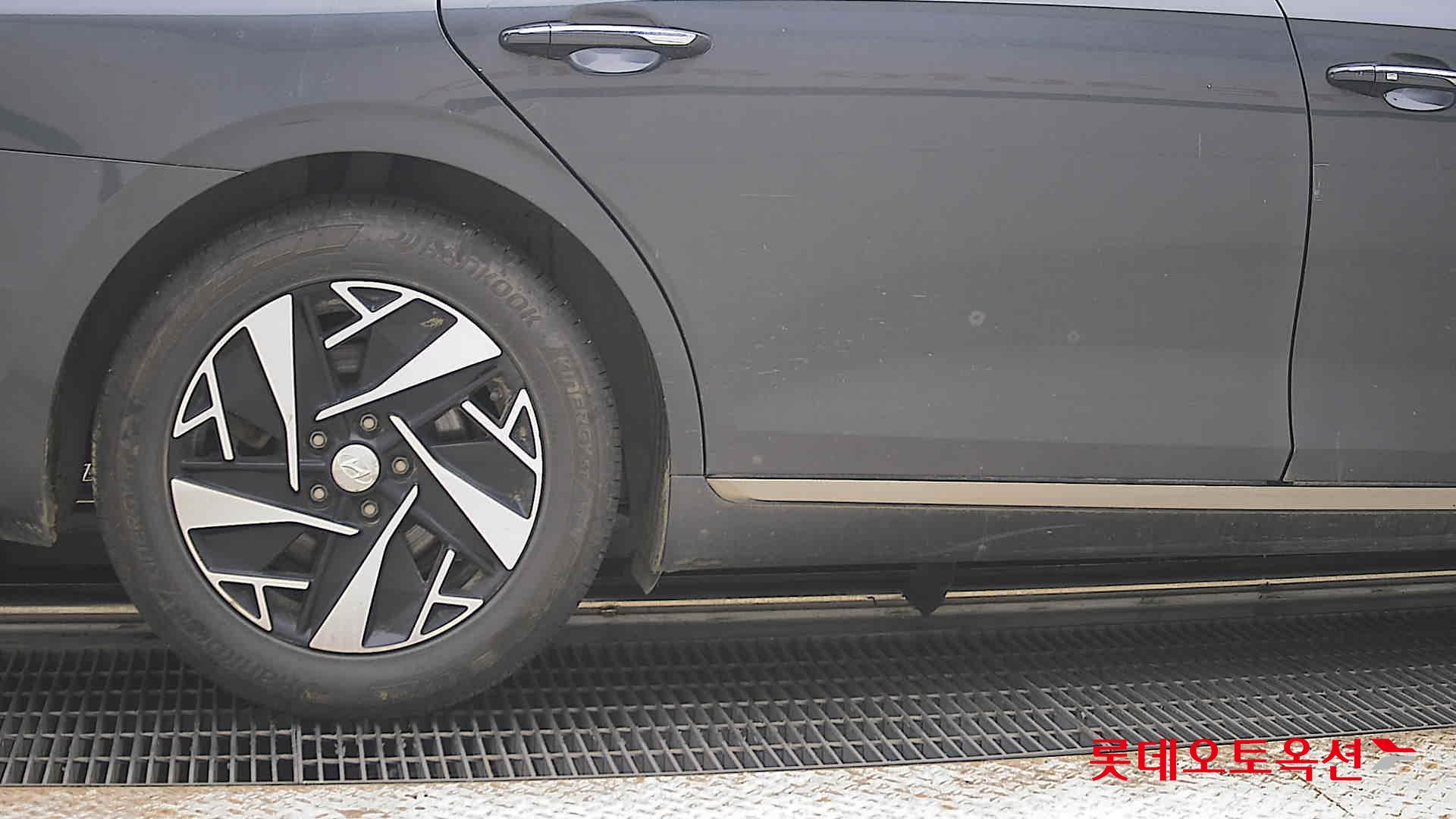 2022 - hyundai grandeur
